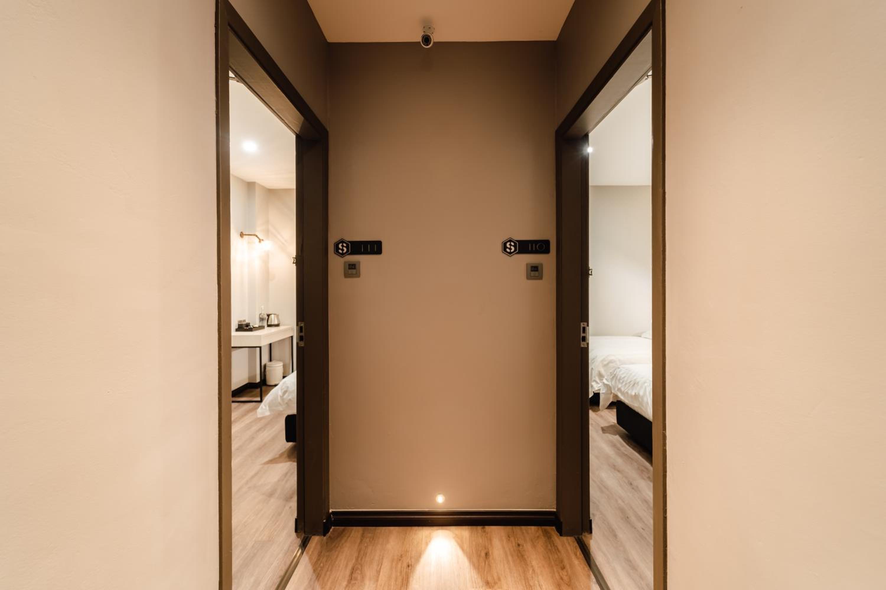 Superior Twin Room - Photo 2