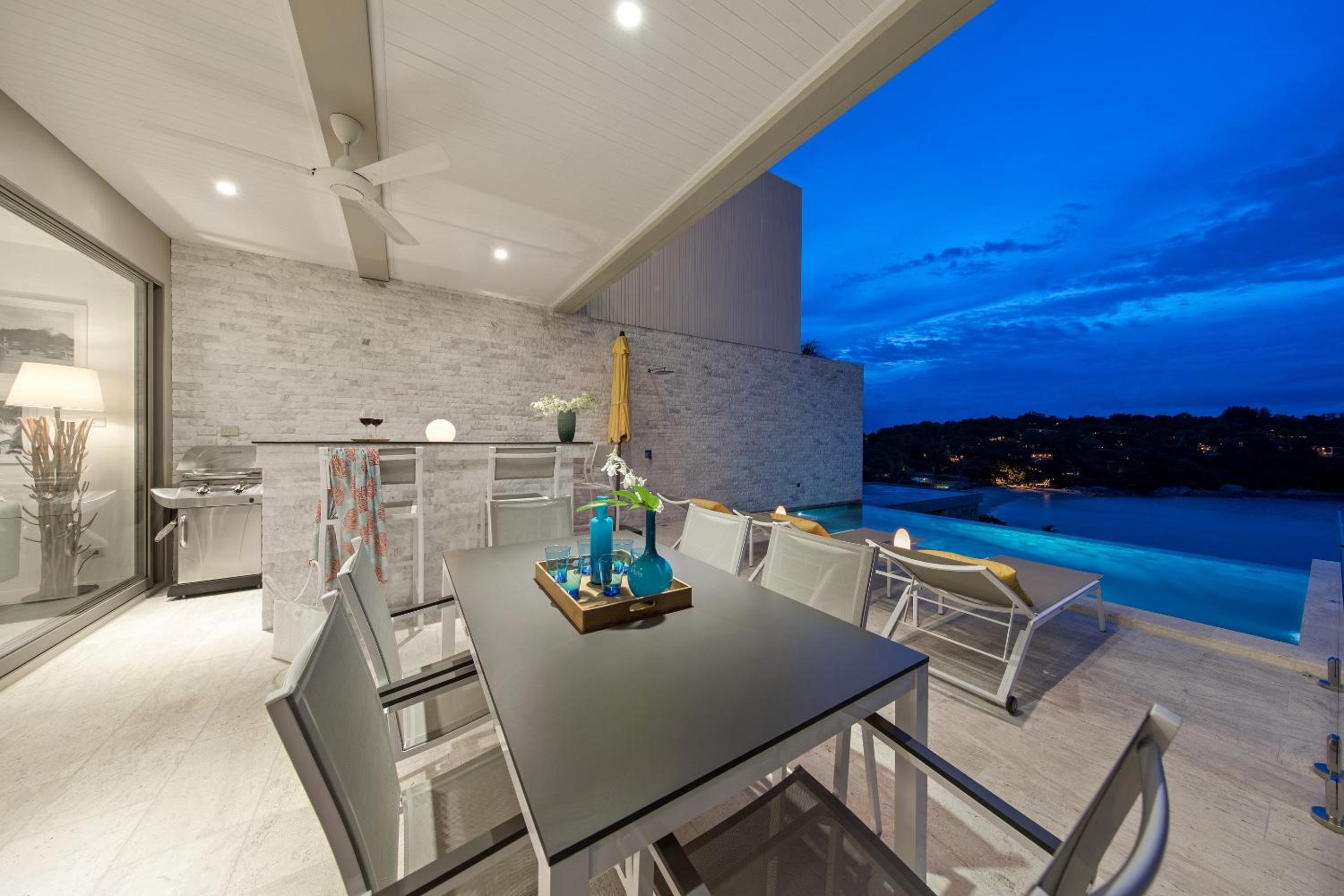 Villa with Sea View photo 3