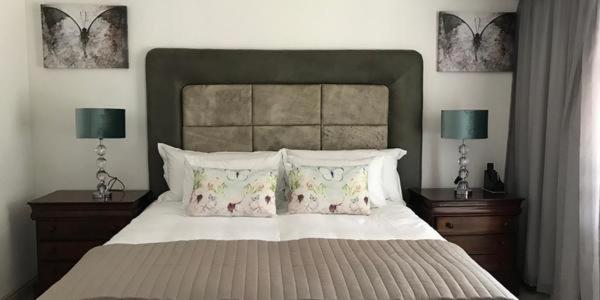 Standard King Room - Photo 1