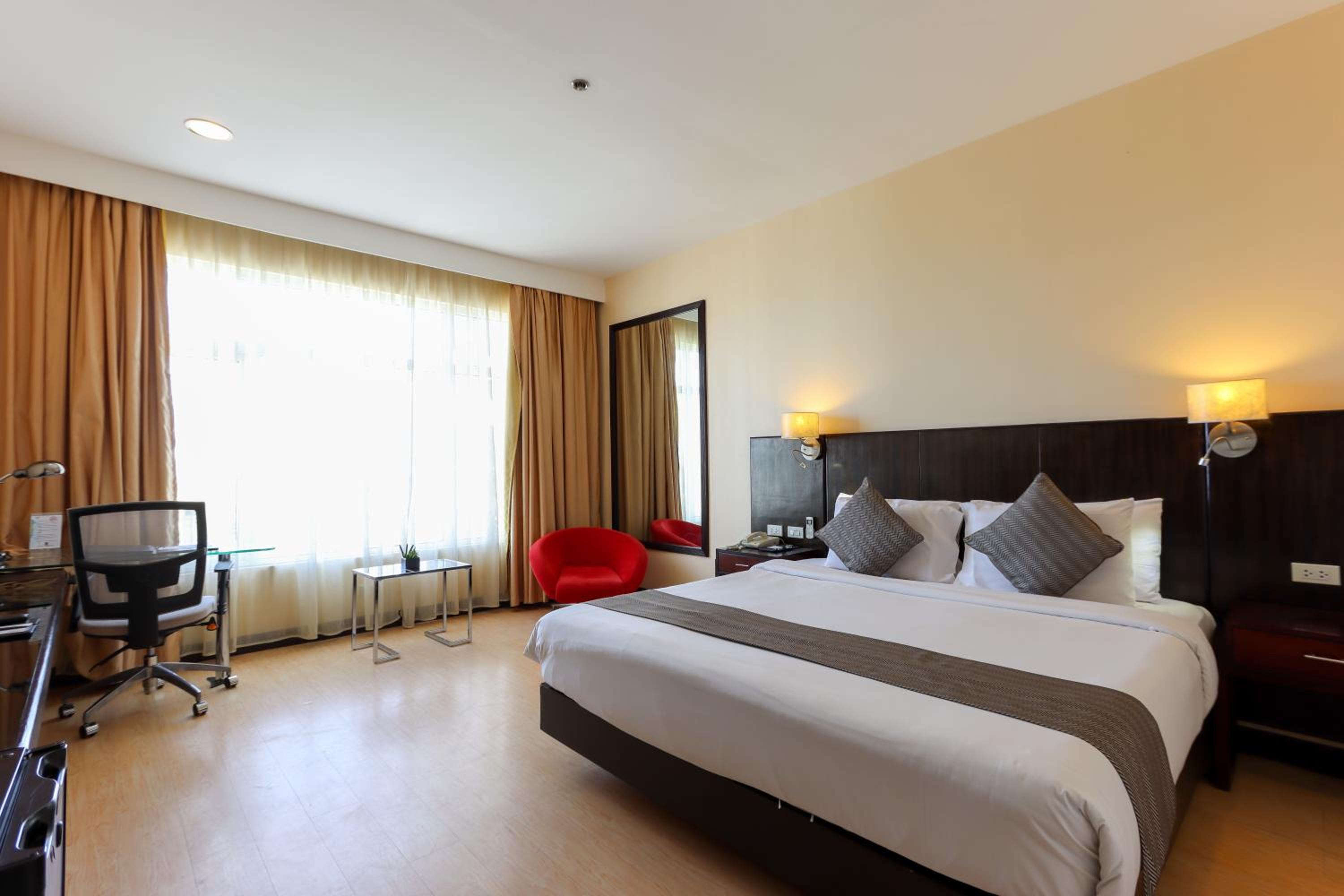 Deluxe Queen Room photo 2