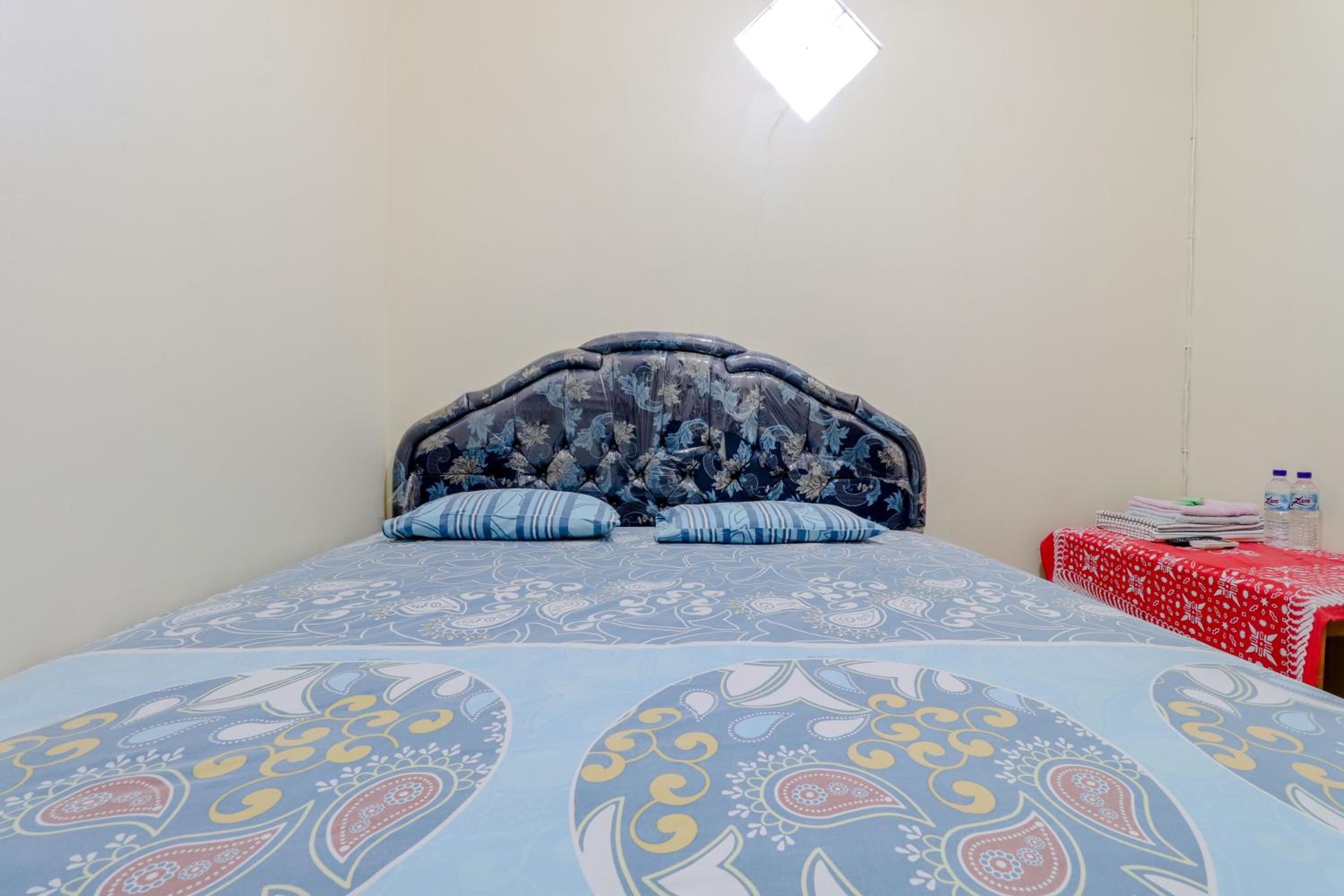 Standard Double Room with Air Conditioner - Photo 2