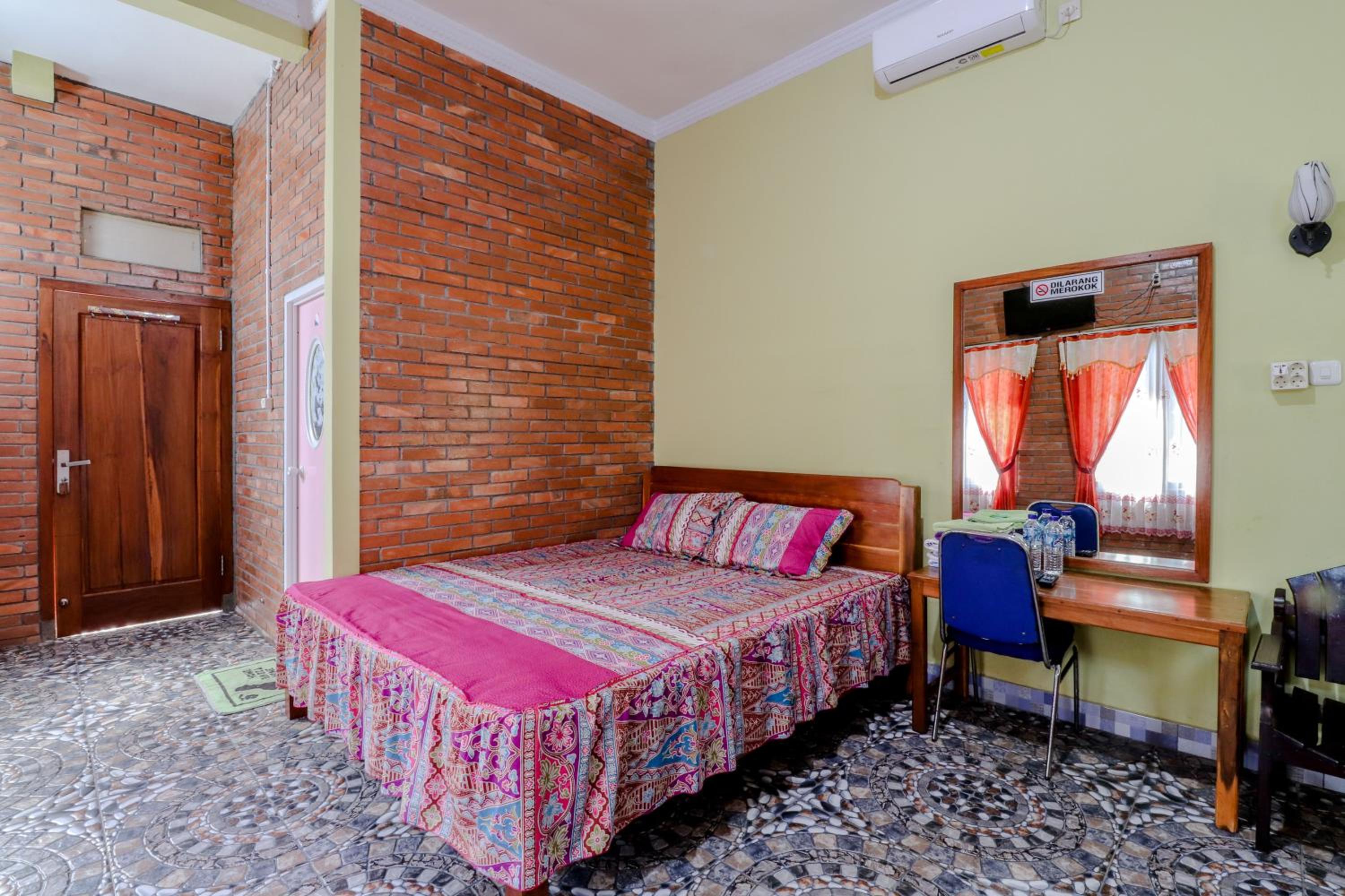 Deluxe Family Room - Photo 7