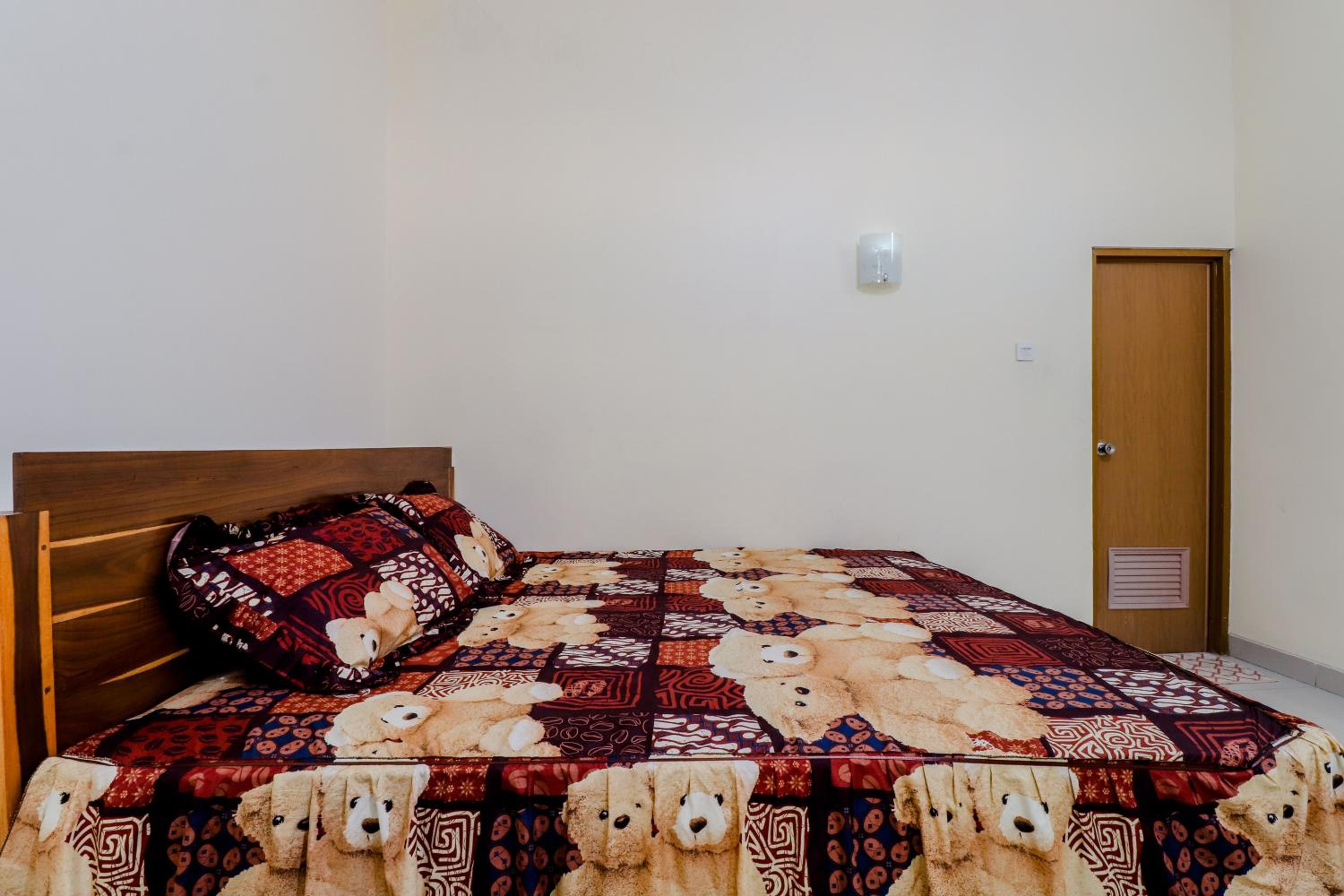 Deluxe Family Room - Photo 12