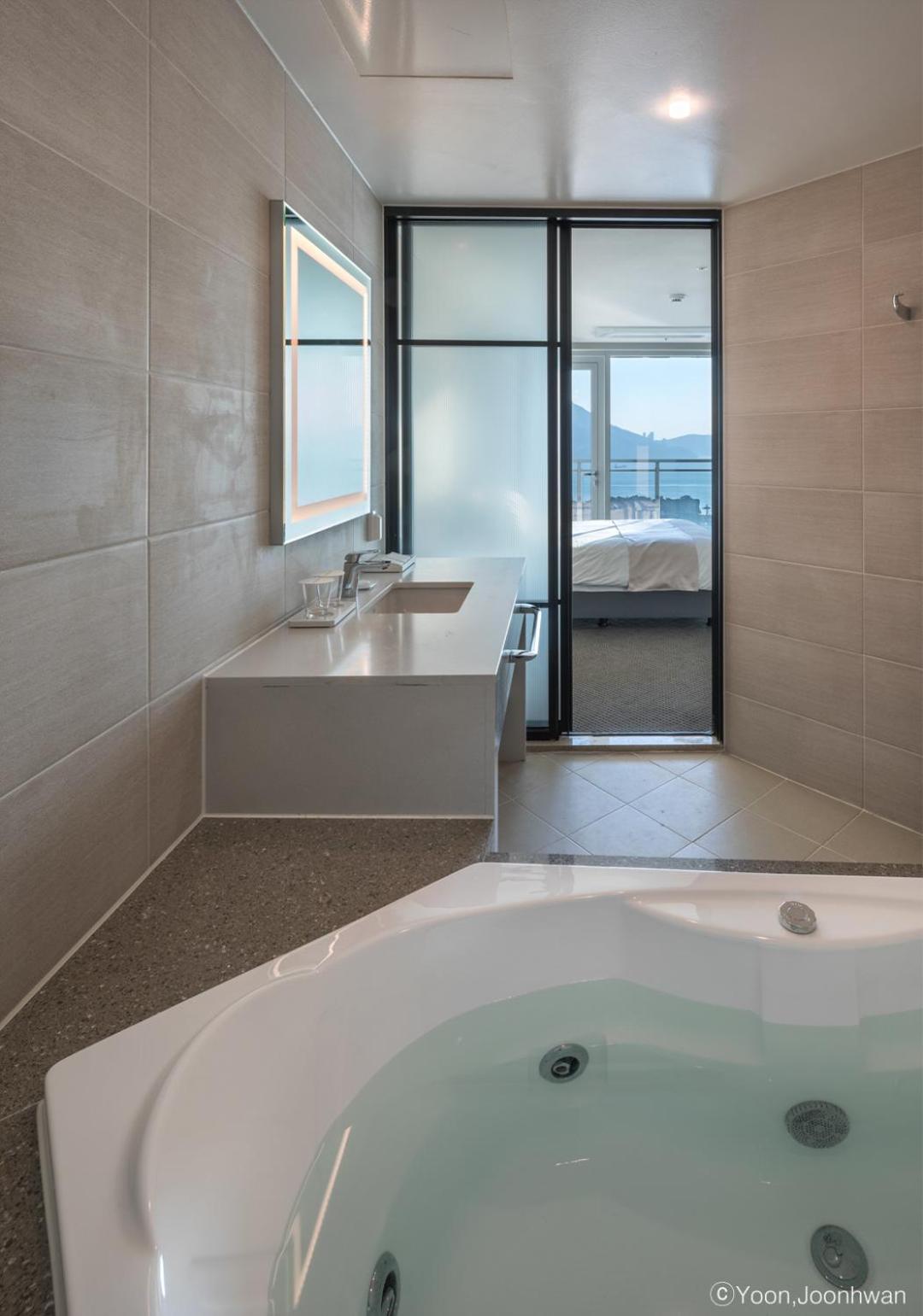 Premier Suite Ocean Terrace - Photo 2