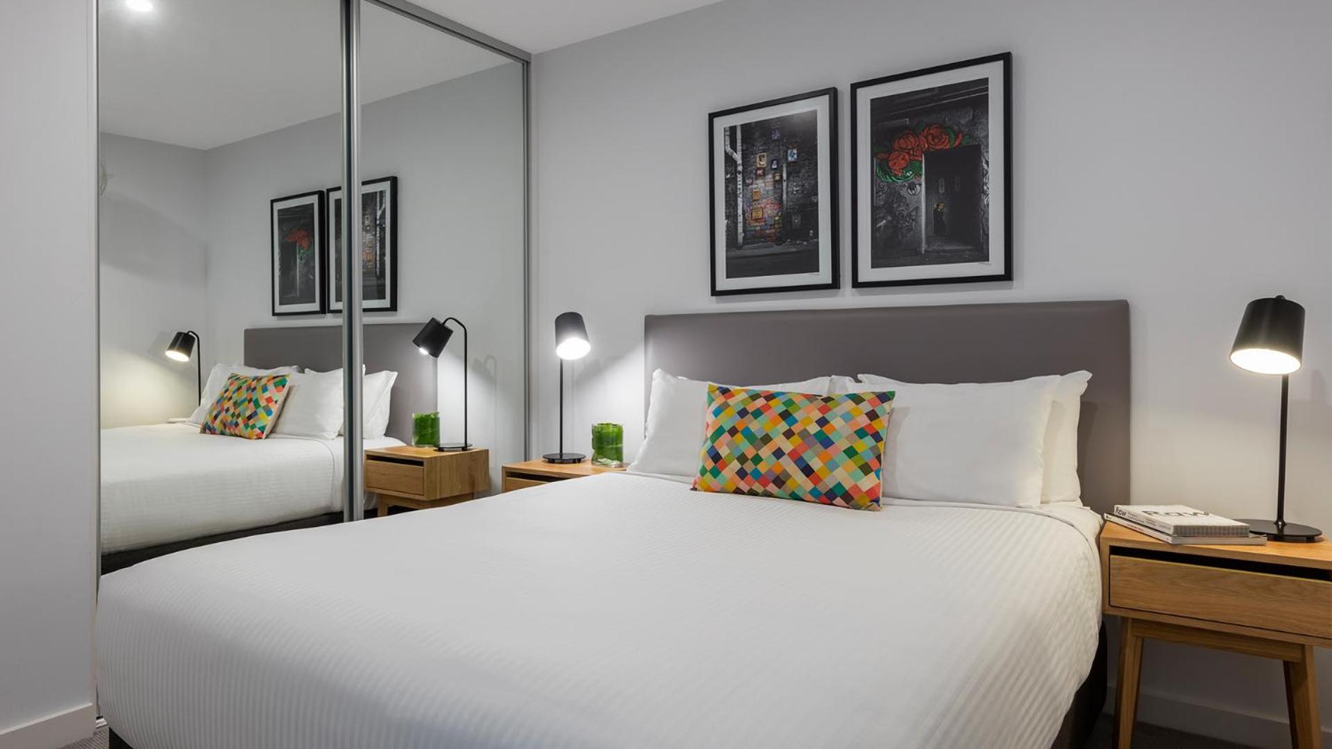 One-Bedroom Apartment - No Housekeeping photo 2