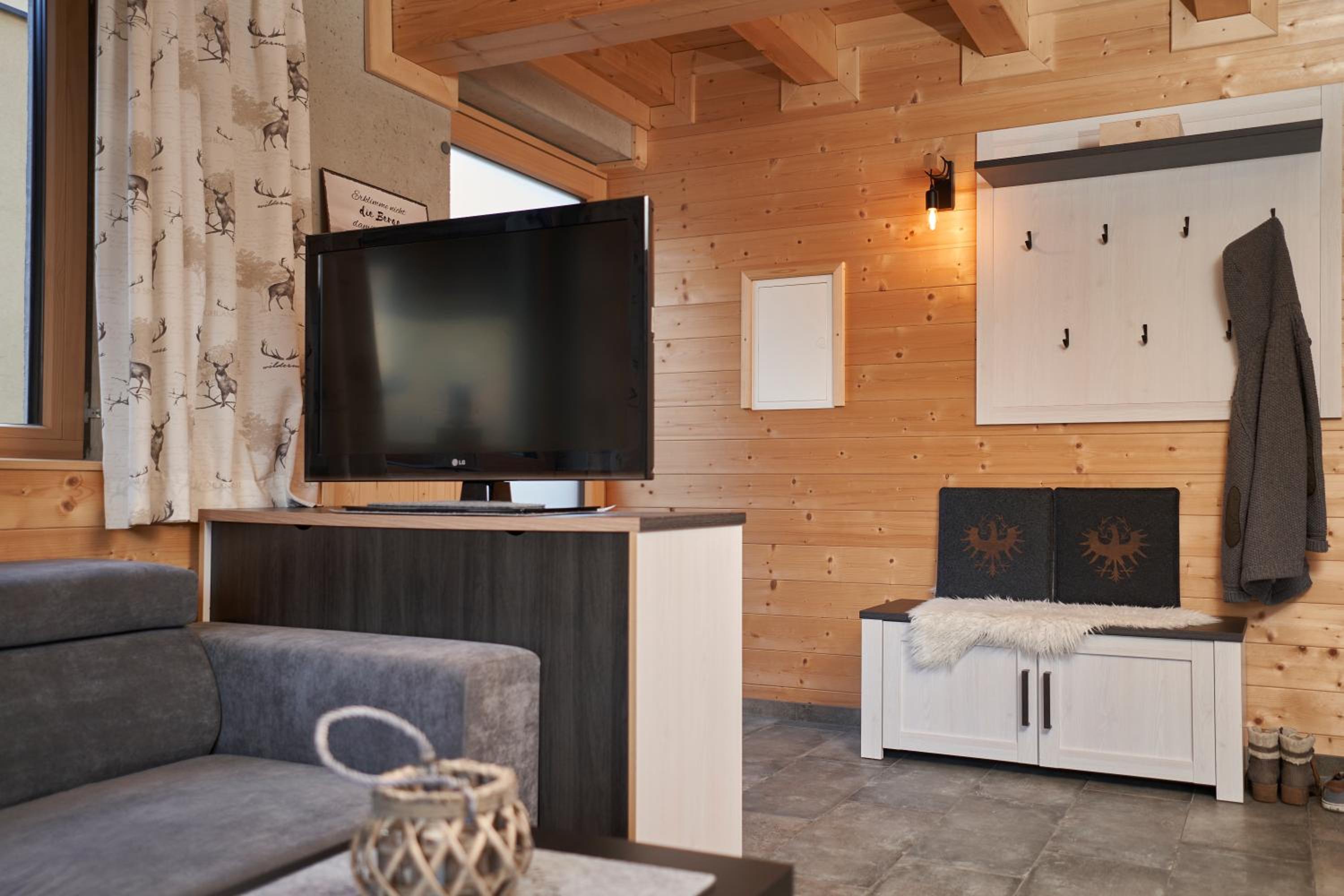 One-Bedroom Apartment - Photo 29
