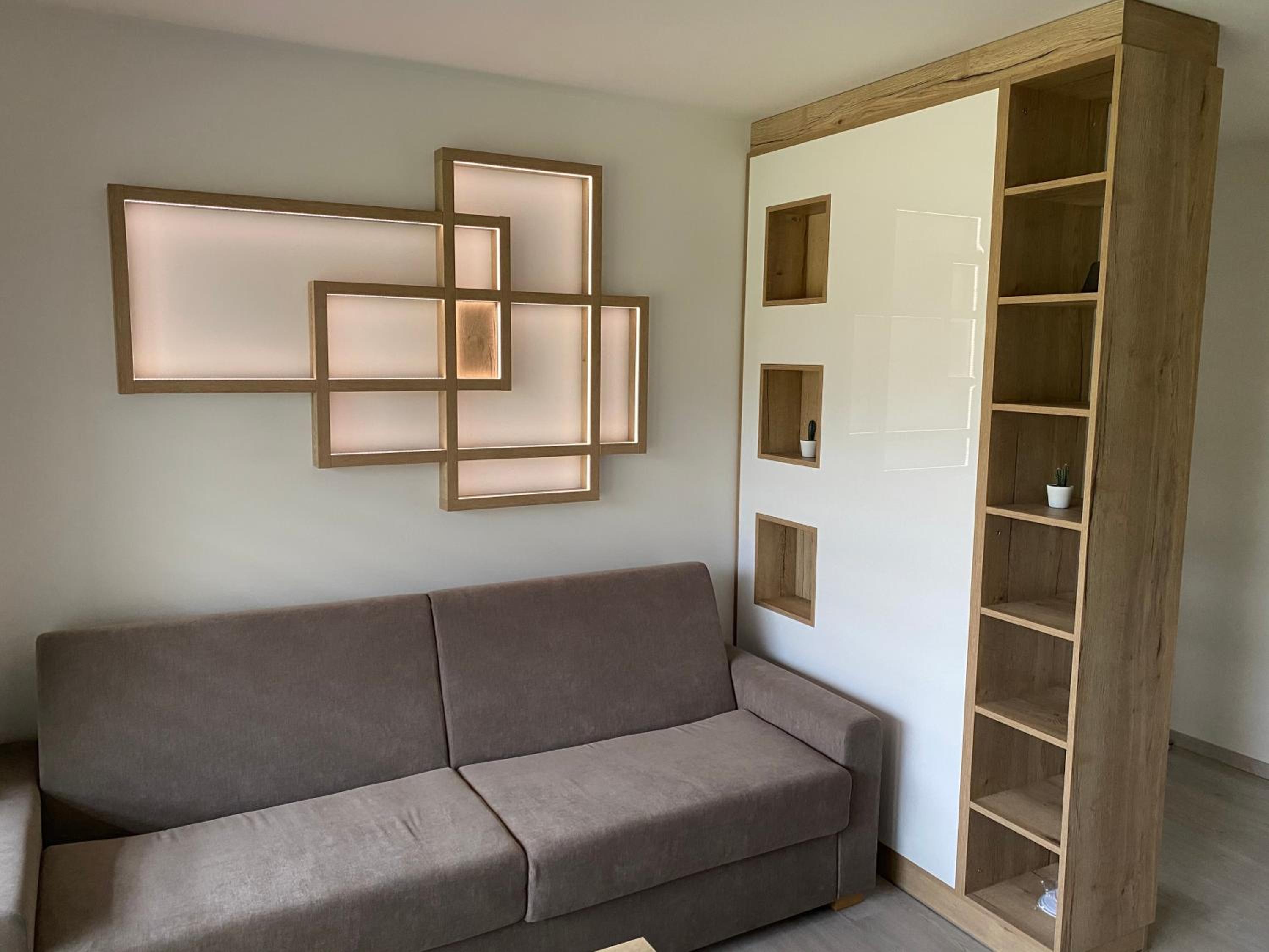 Apartment with Terrace - Photo 7