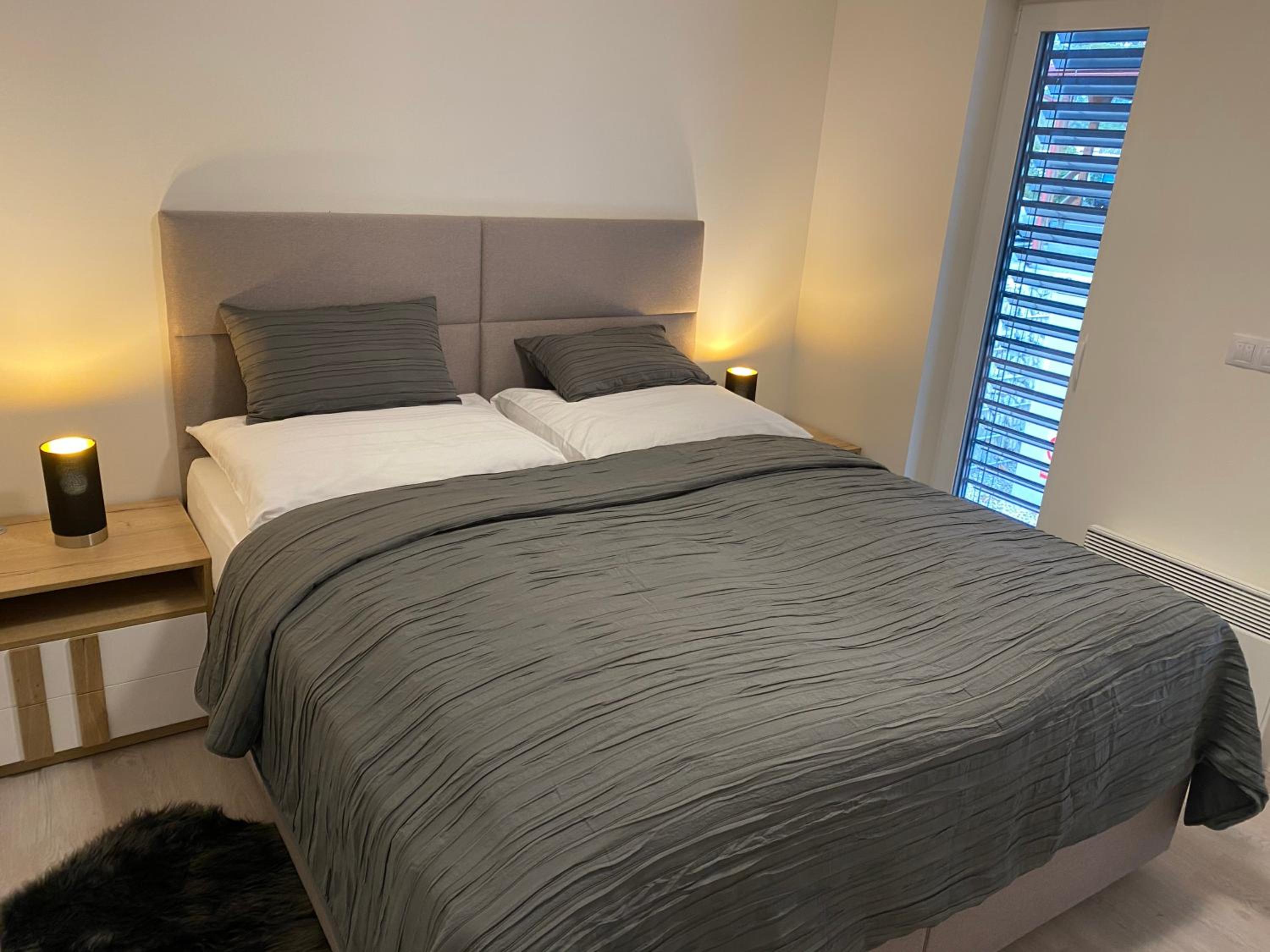Apartment with Terrace - Photo 1