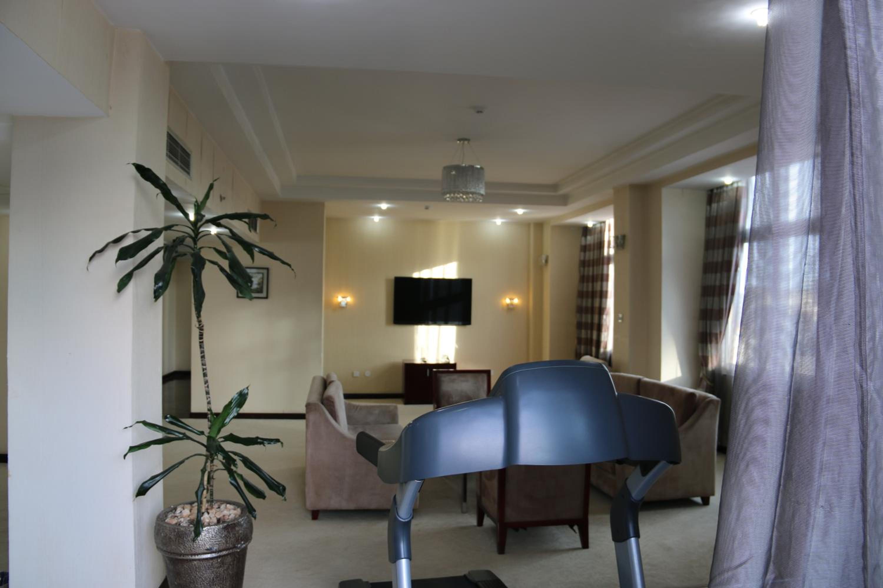 Deluxe Junior Suite - Photo 3