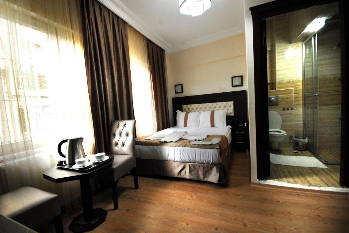 Budget Double Room photo 1