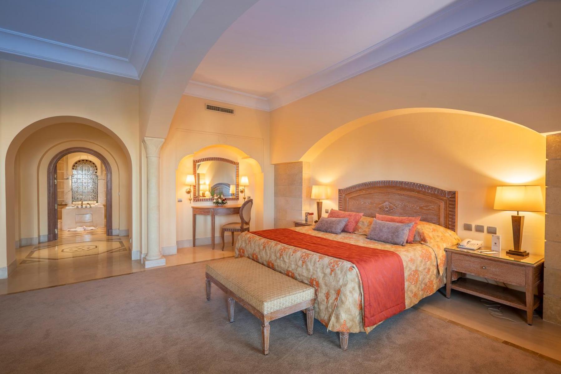 Junior Suite - Photo 1