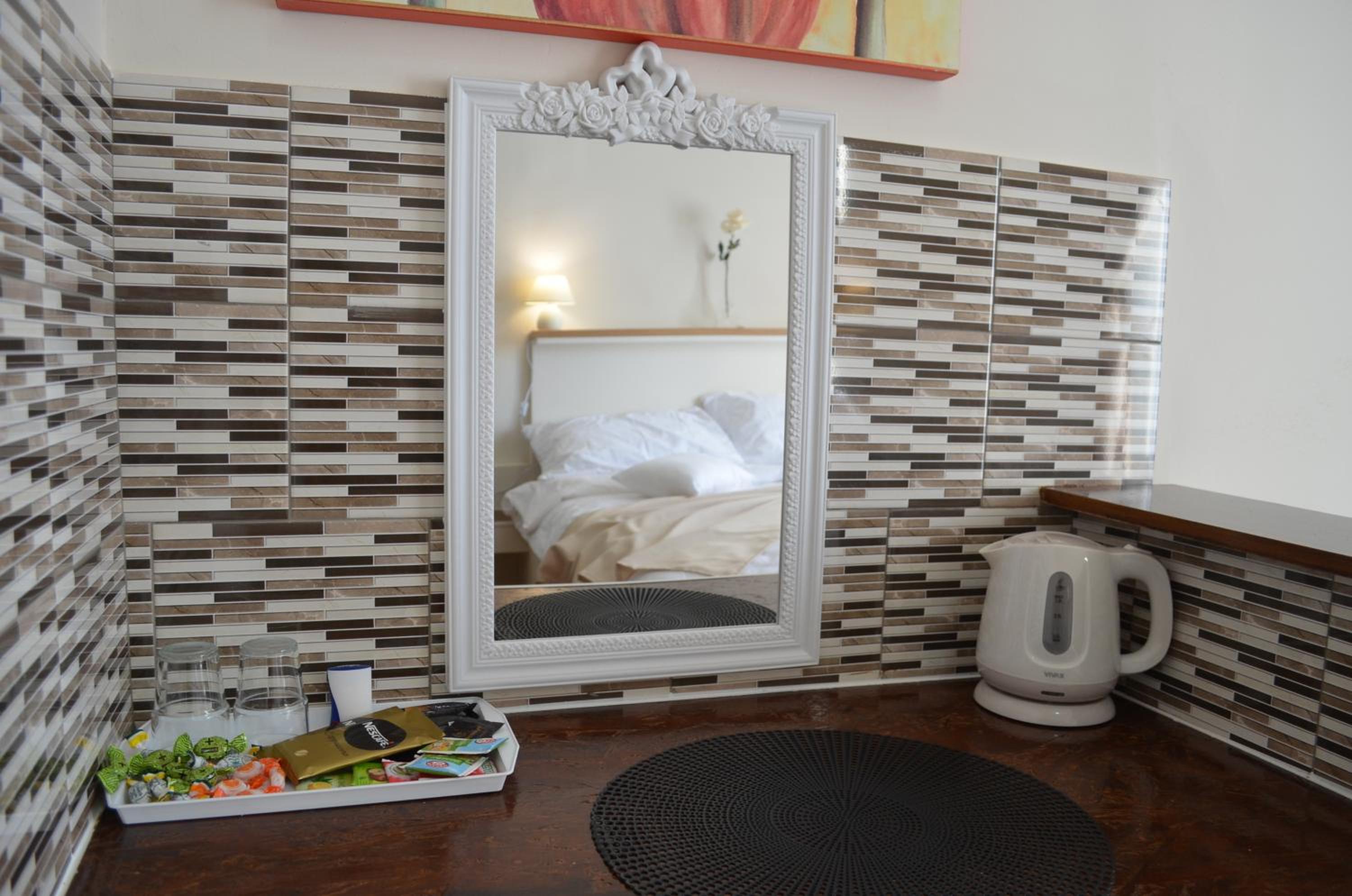 Standard Double Room - Photo 4