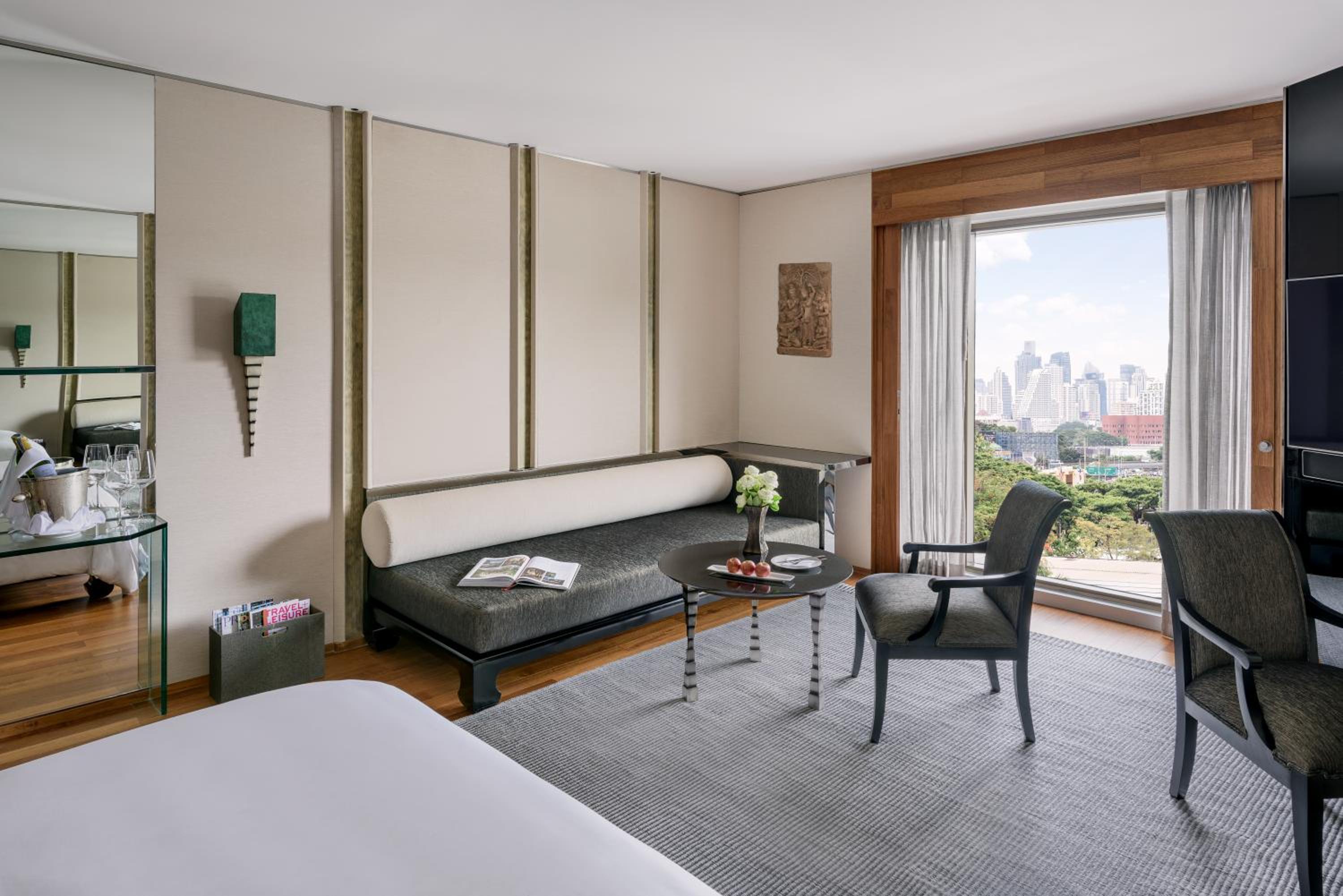 Club King Room