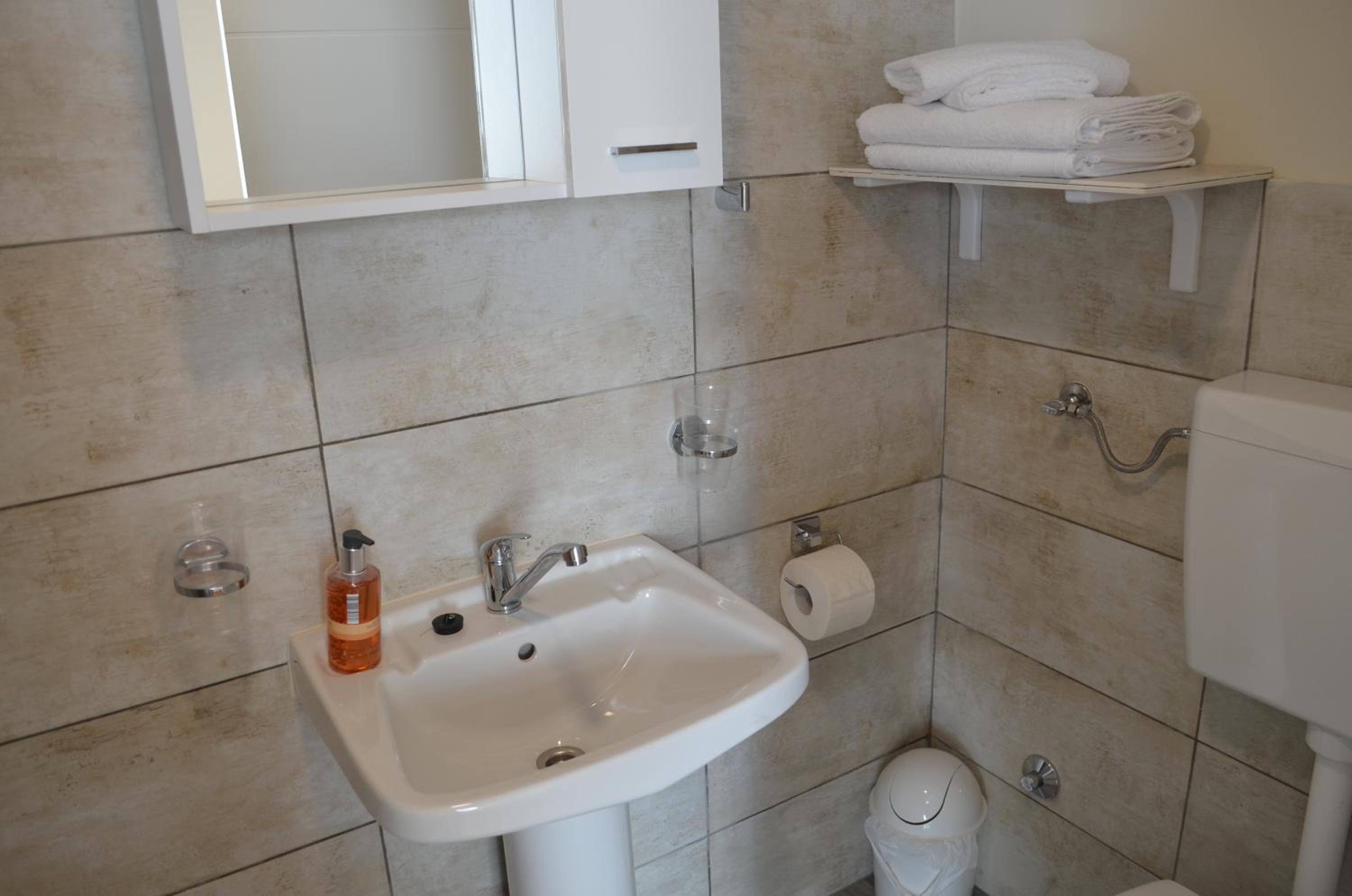 Superior Double Room - Photo 8