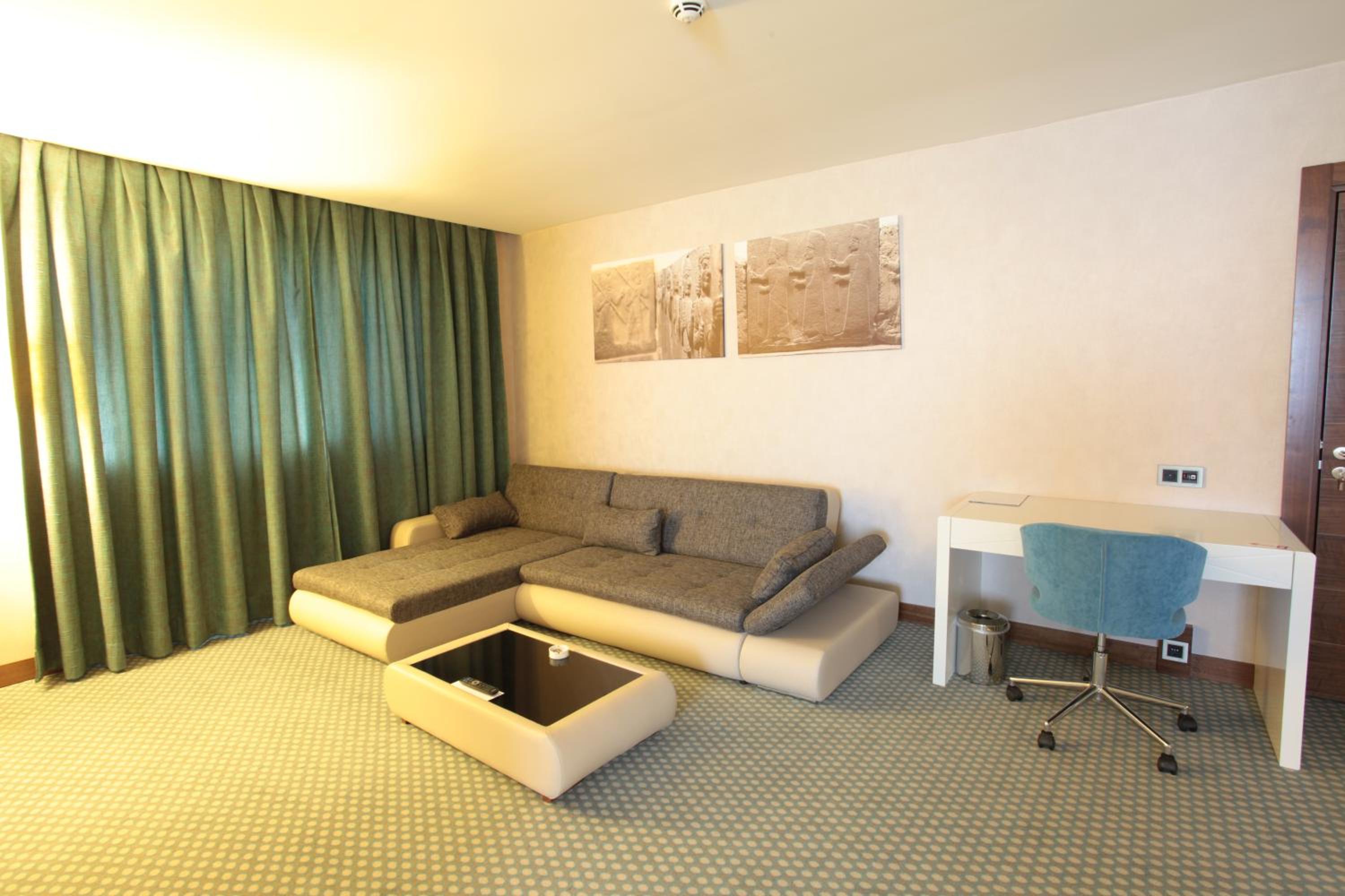 Deluxe Triple Room - Photo 3