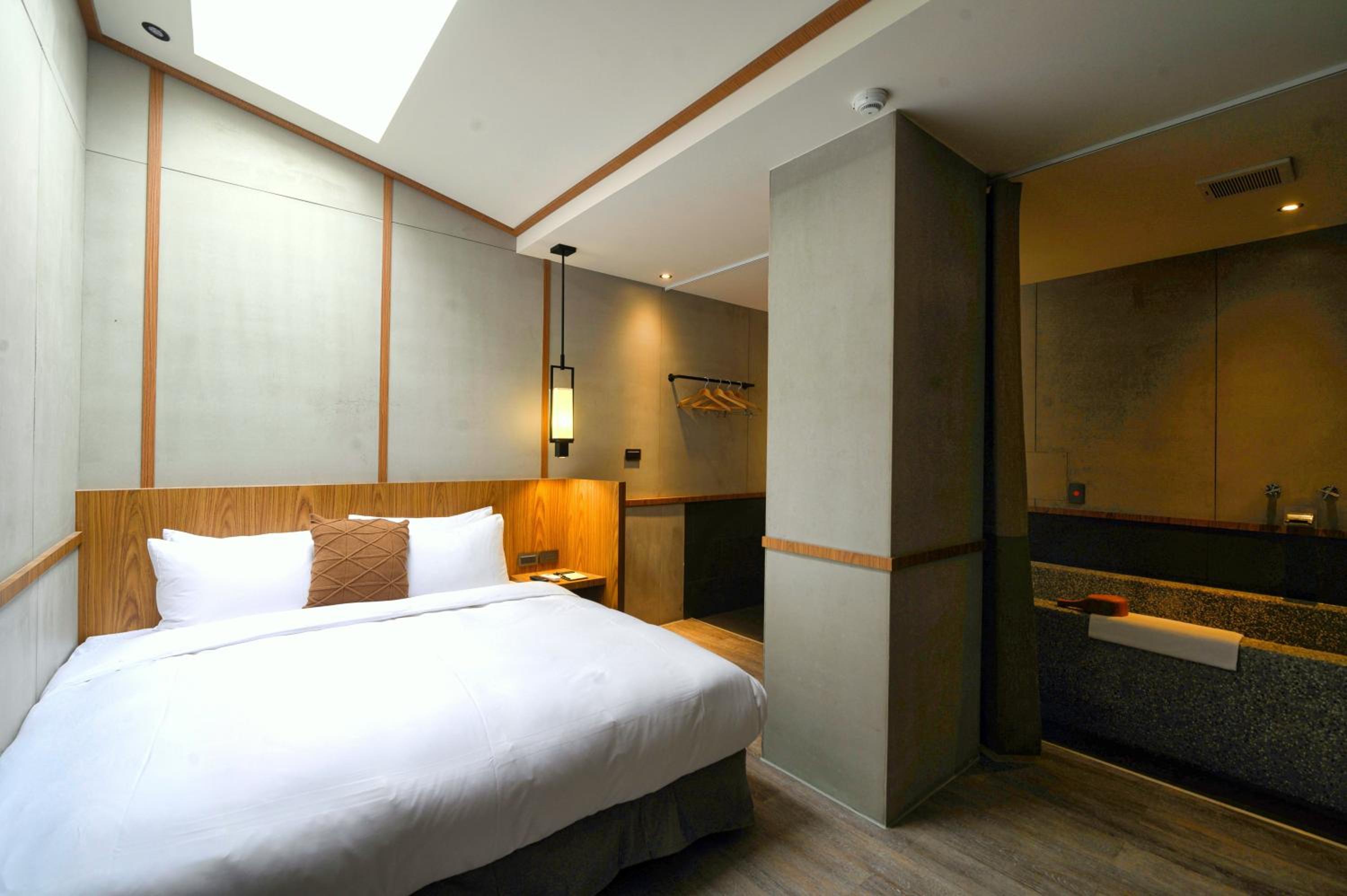 Superior Queen Room - Photo 1