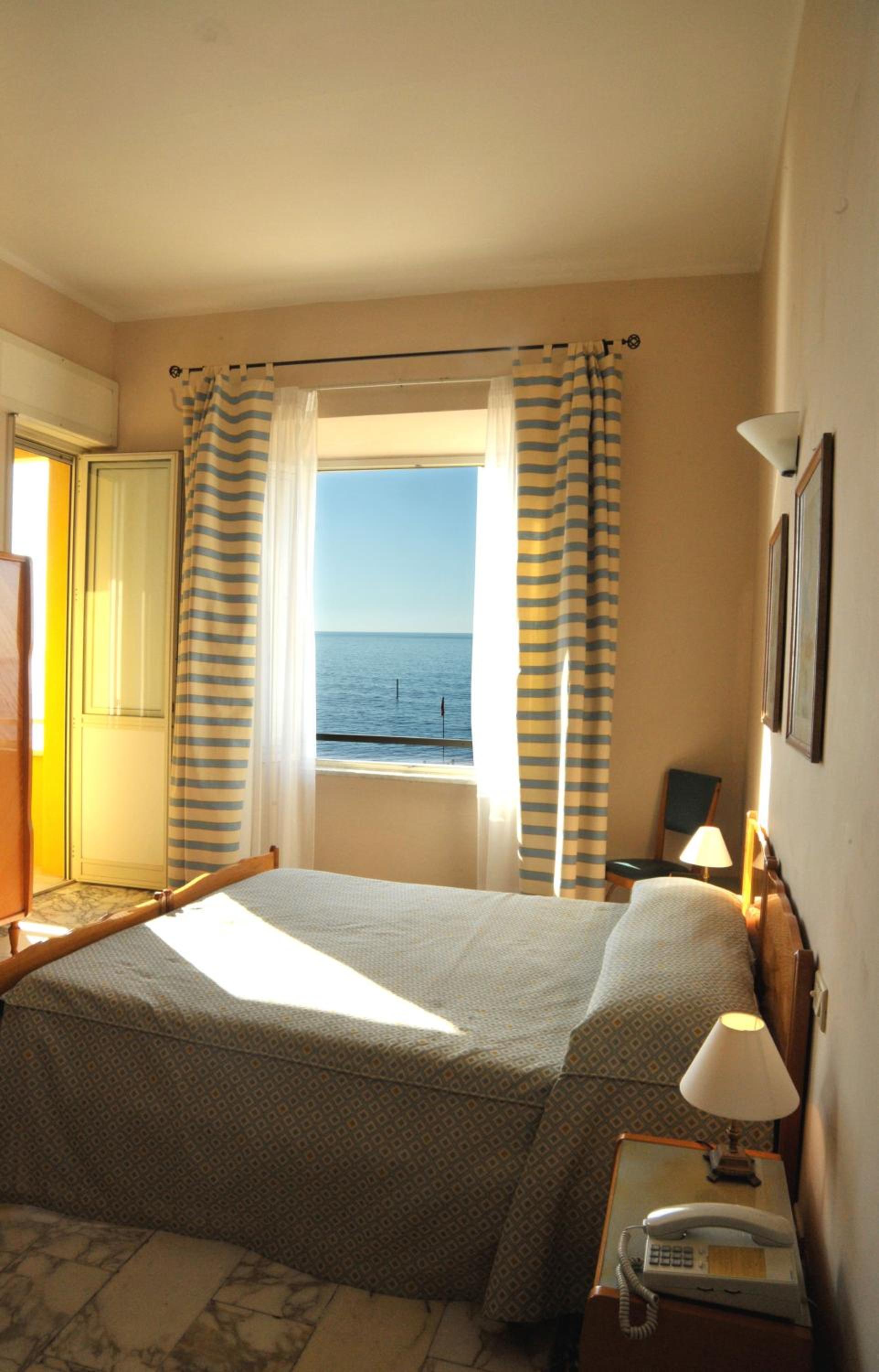 Double Room with Sea View photo 2