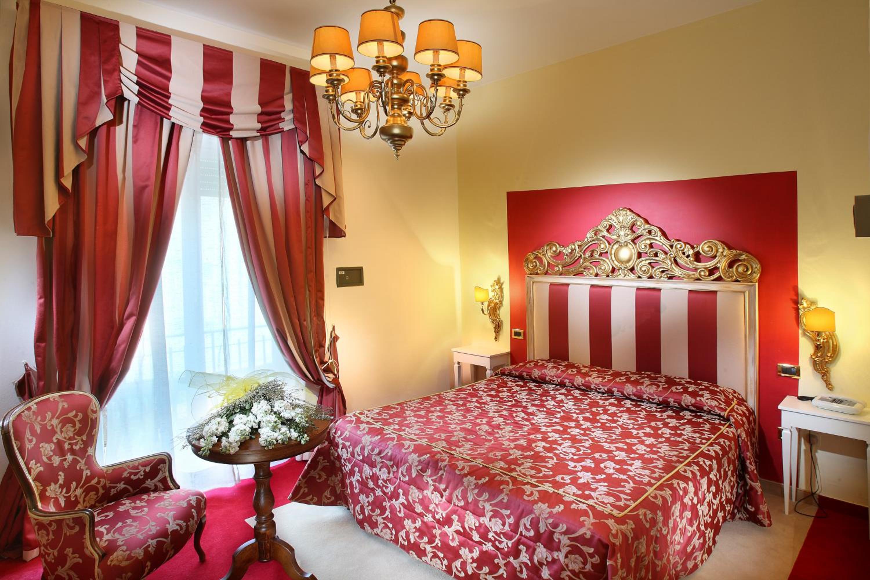 Double or Twin Room with Private Spa Access - Photo 2