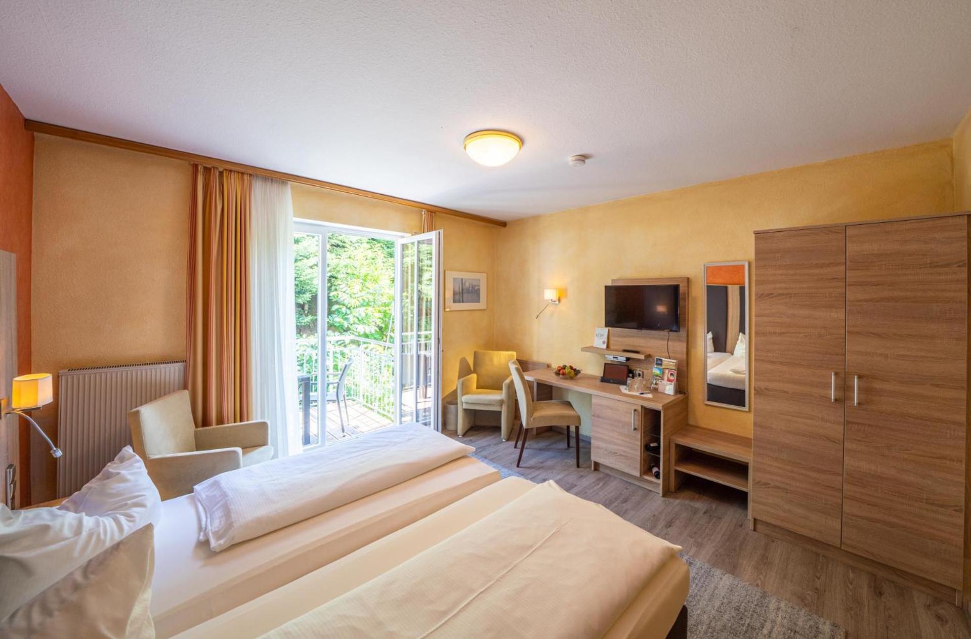 Double Room - Photo 3