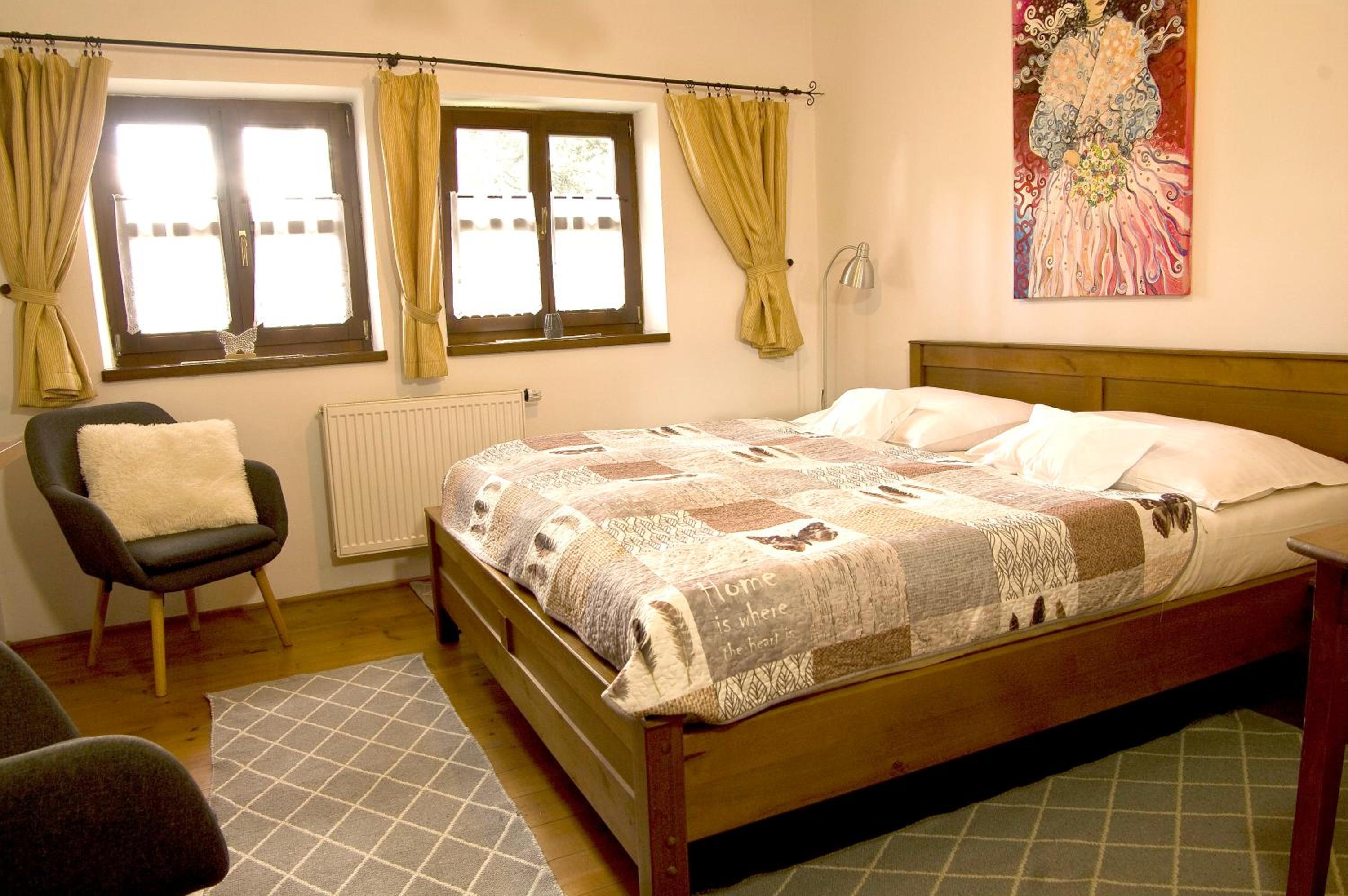 Double Room - Photo 4