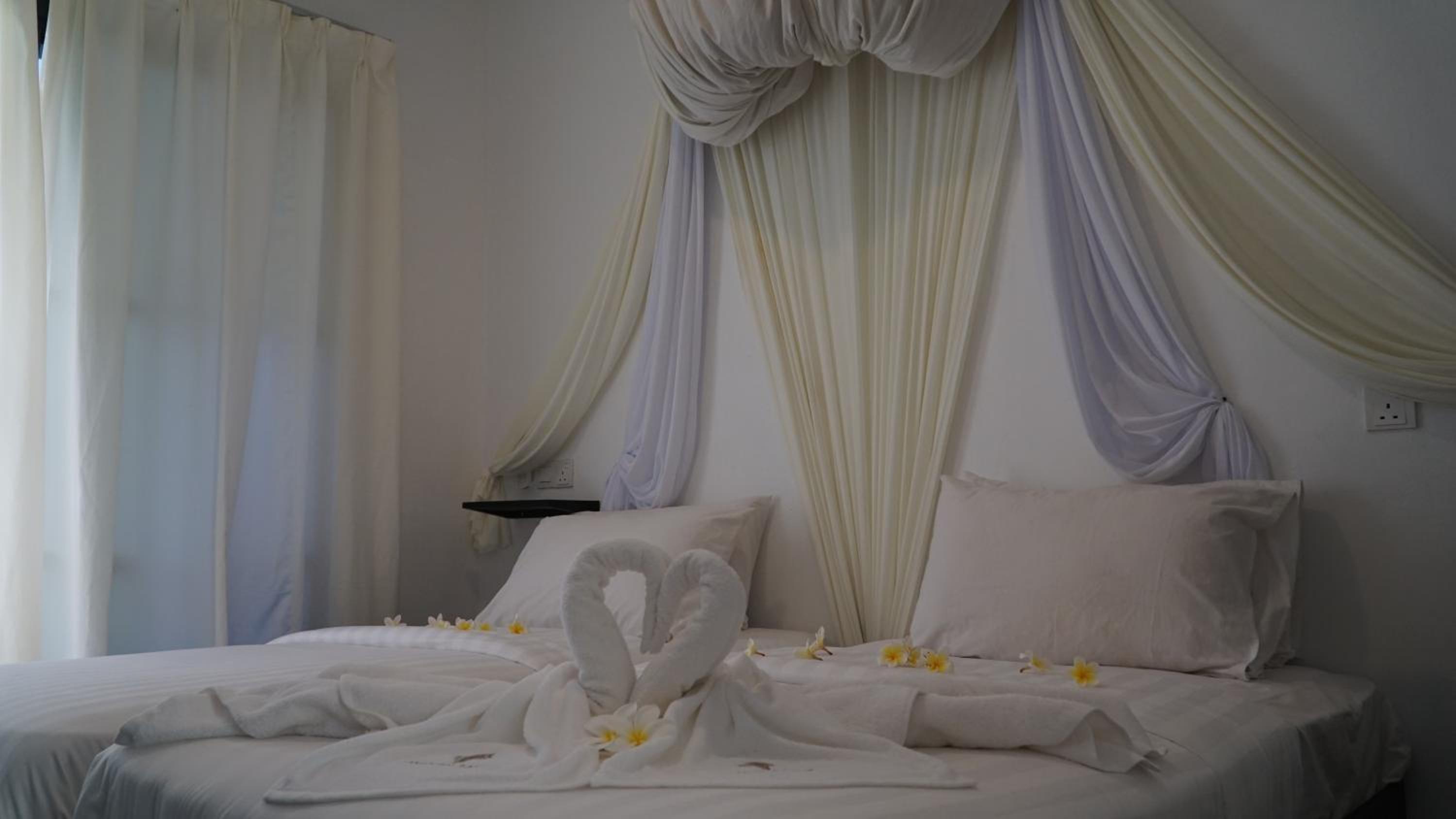 Twin Room with Balcony and Sea View - Photo 52