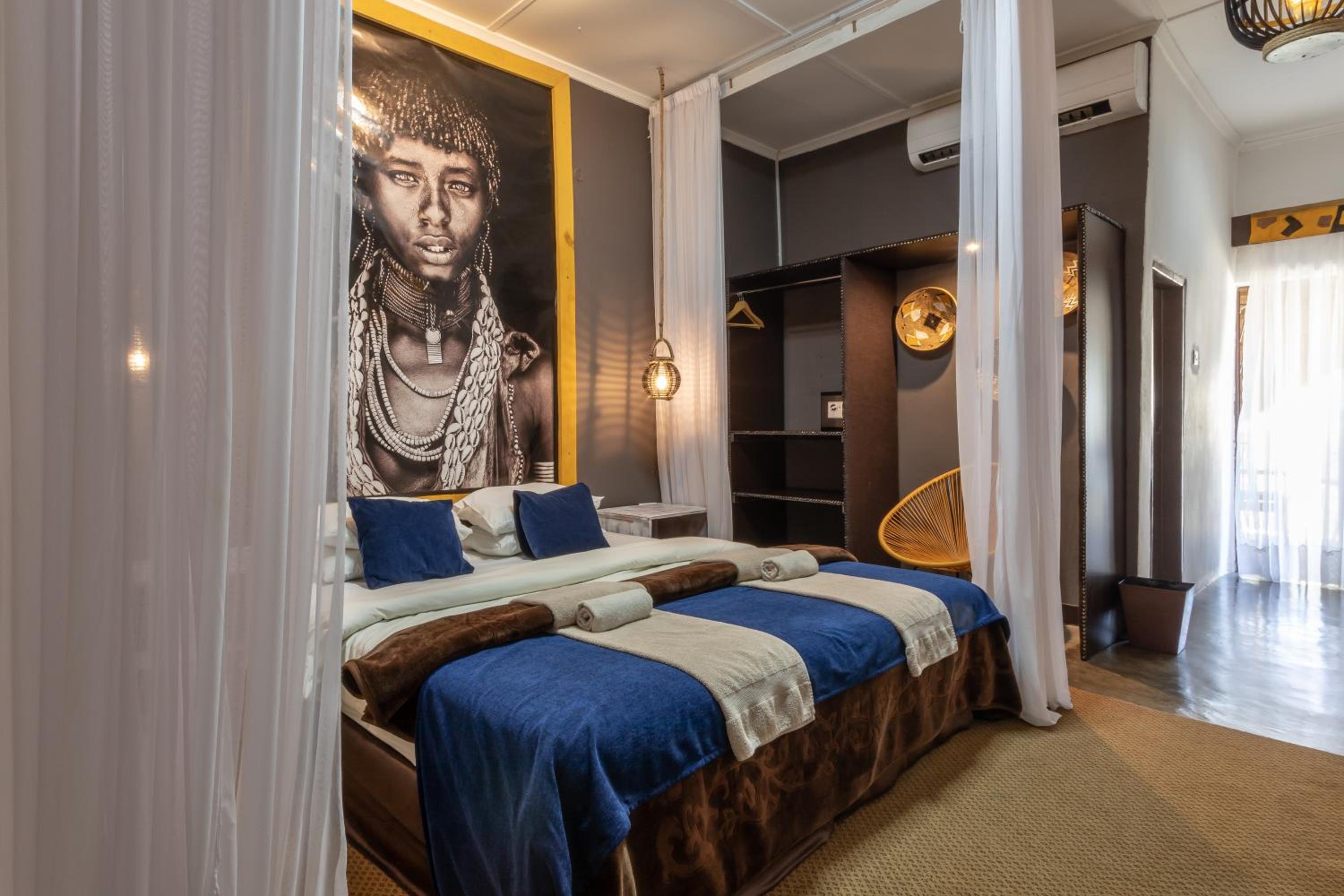 Tribal Room with Pool View