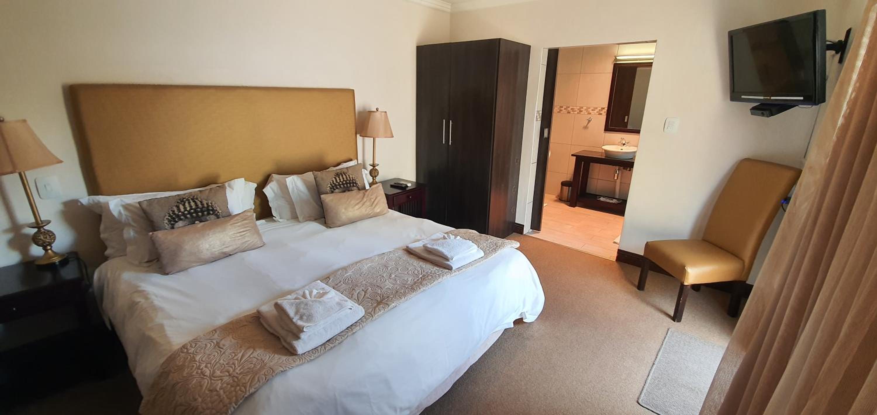 Deluxe Room - Photo 3