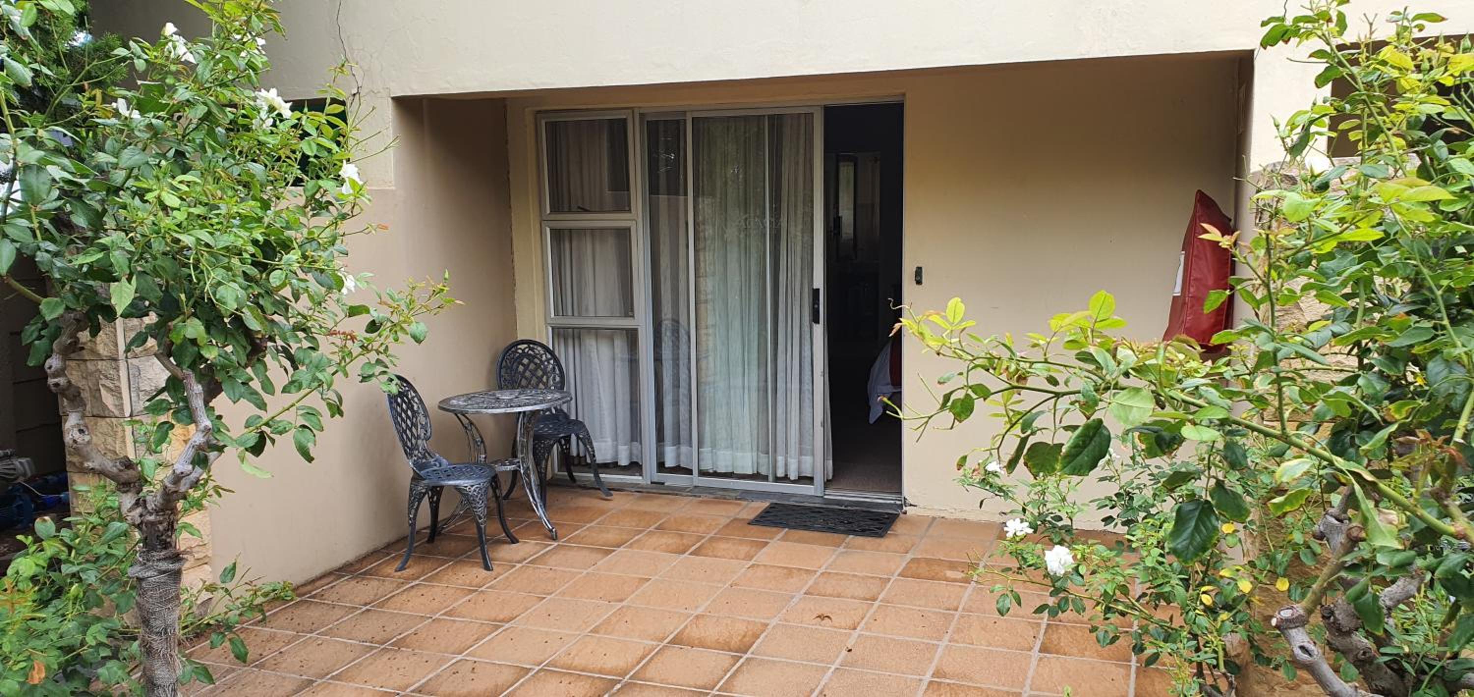 Deluxe Room - Photo 16