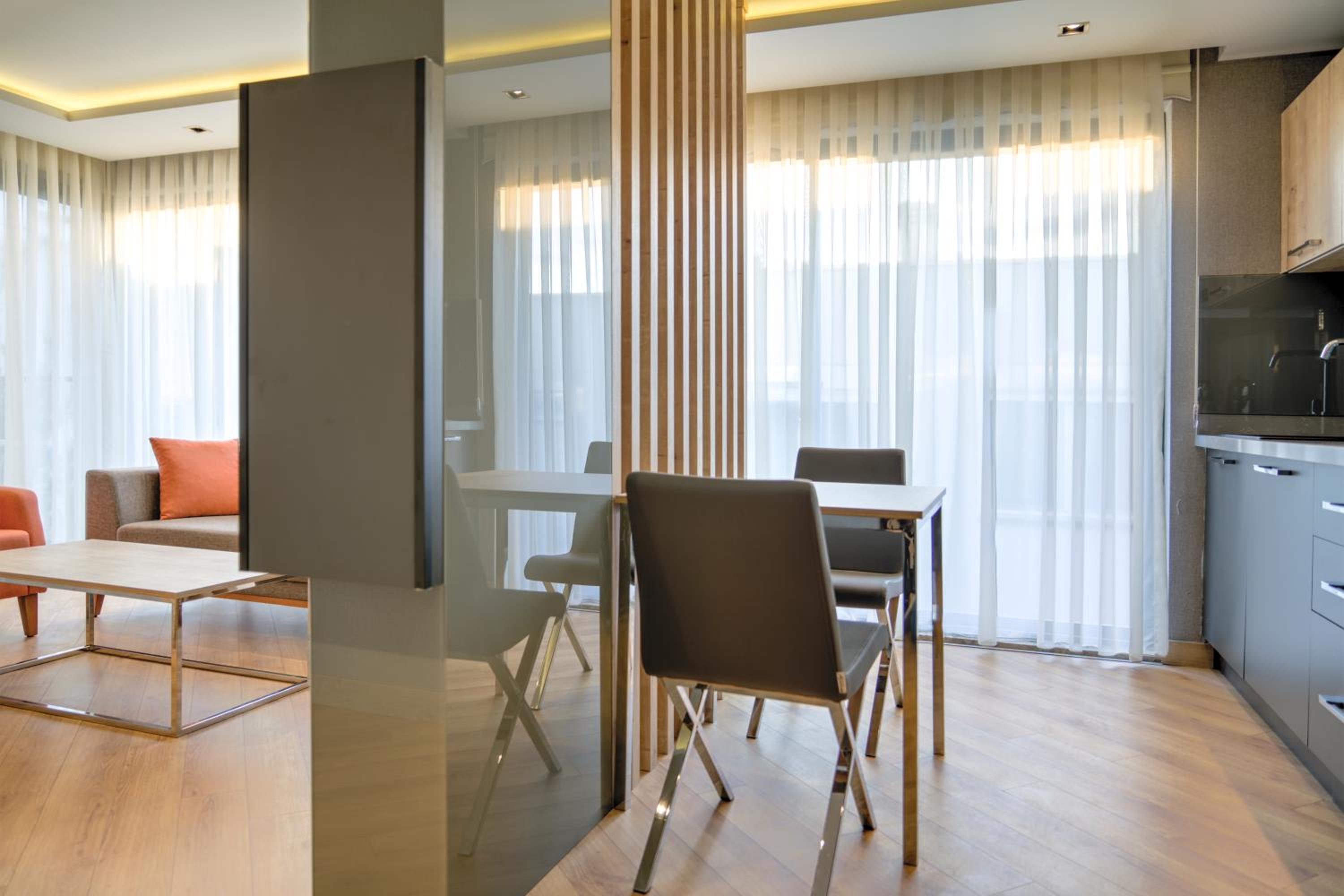 Grand Deluxe Suite