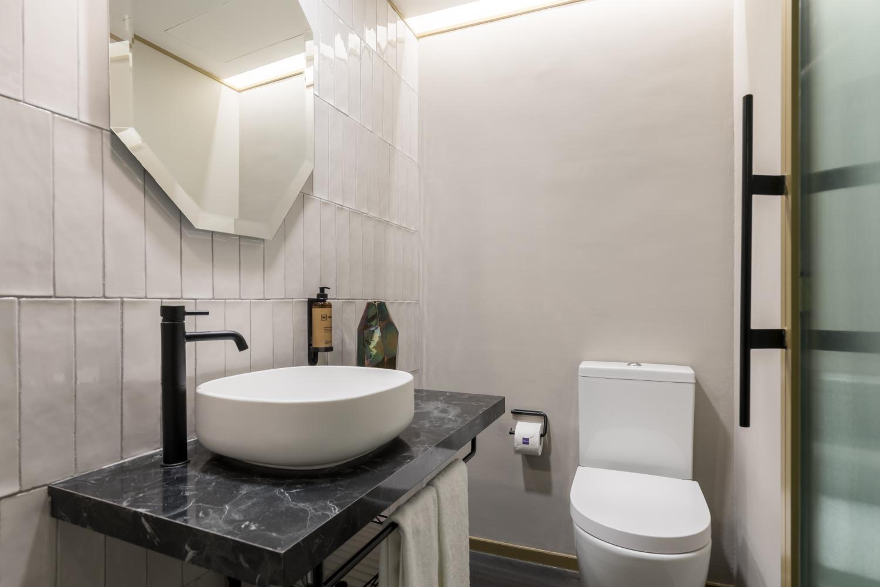 Two-Bedroom Apartment with Terrace photo 3