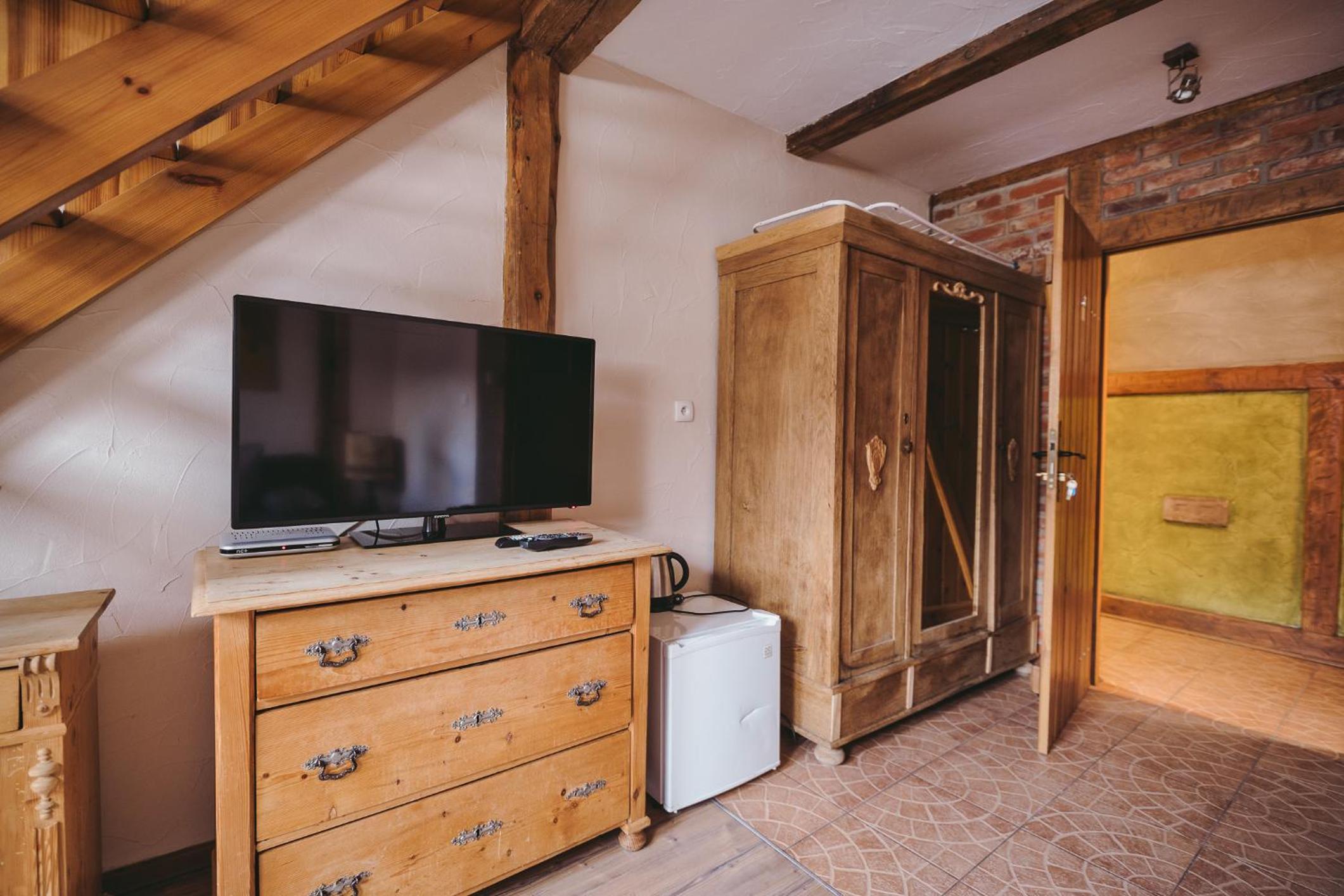 Family Room photo 2