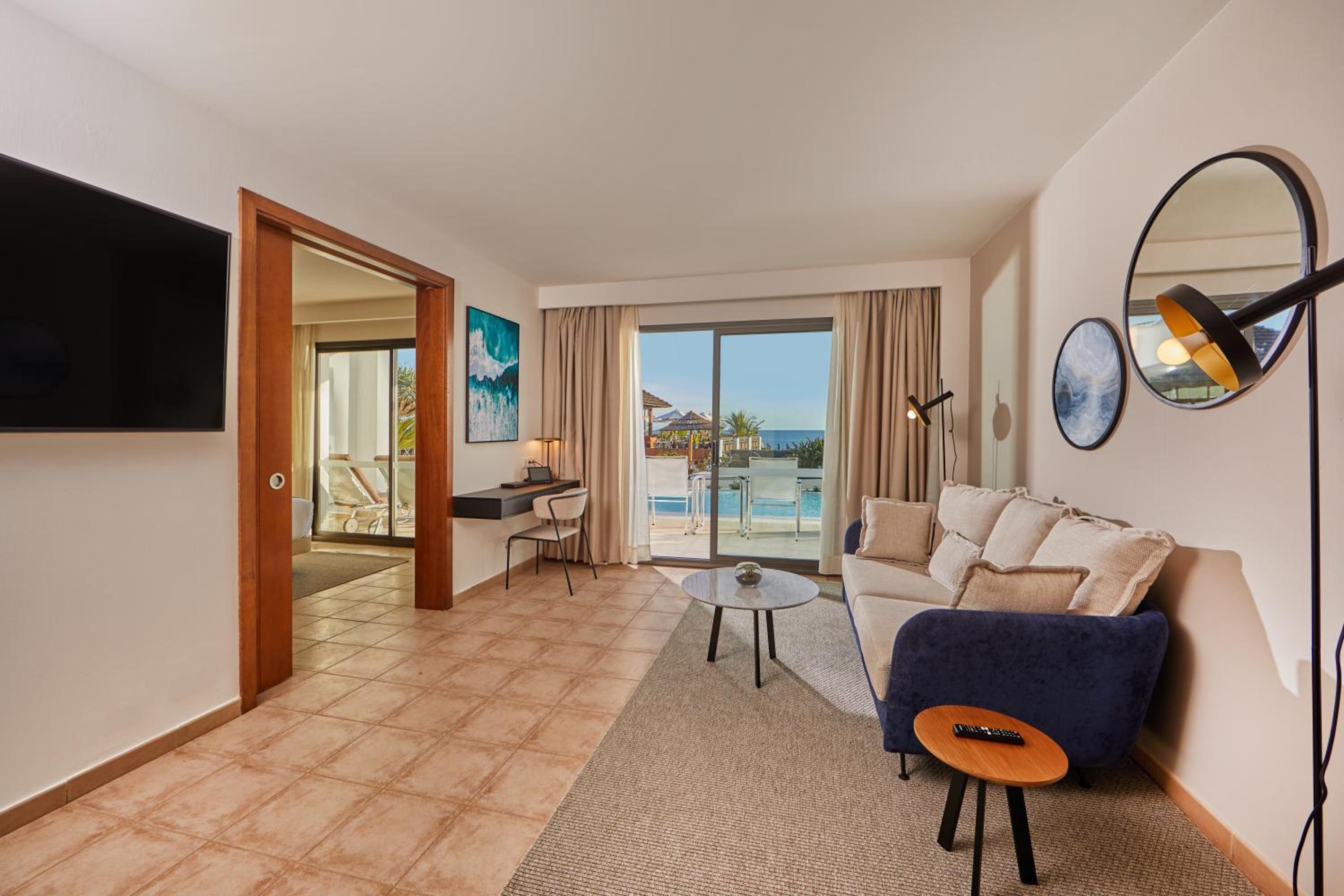 Suite Ocean View Swim Up Preferred Club - Photo 7