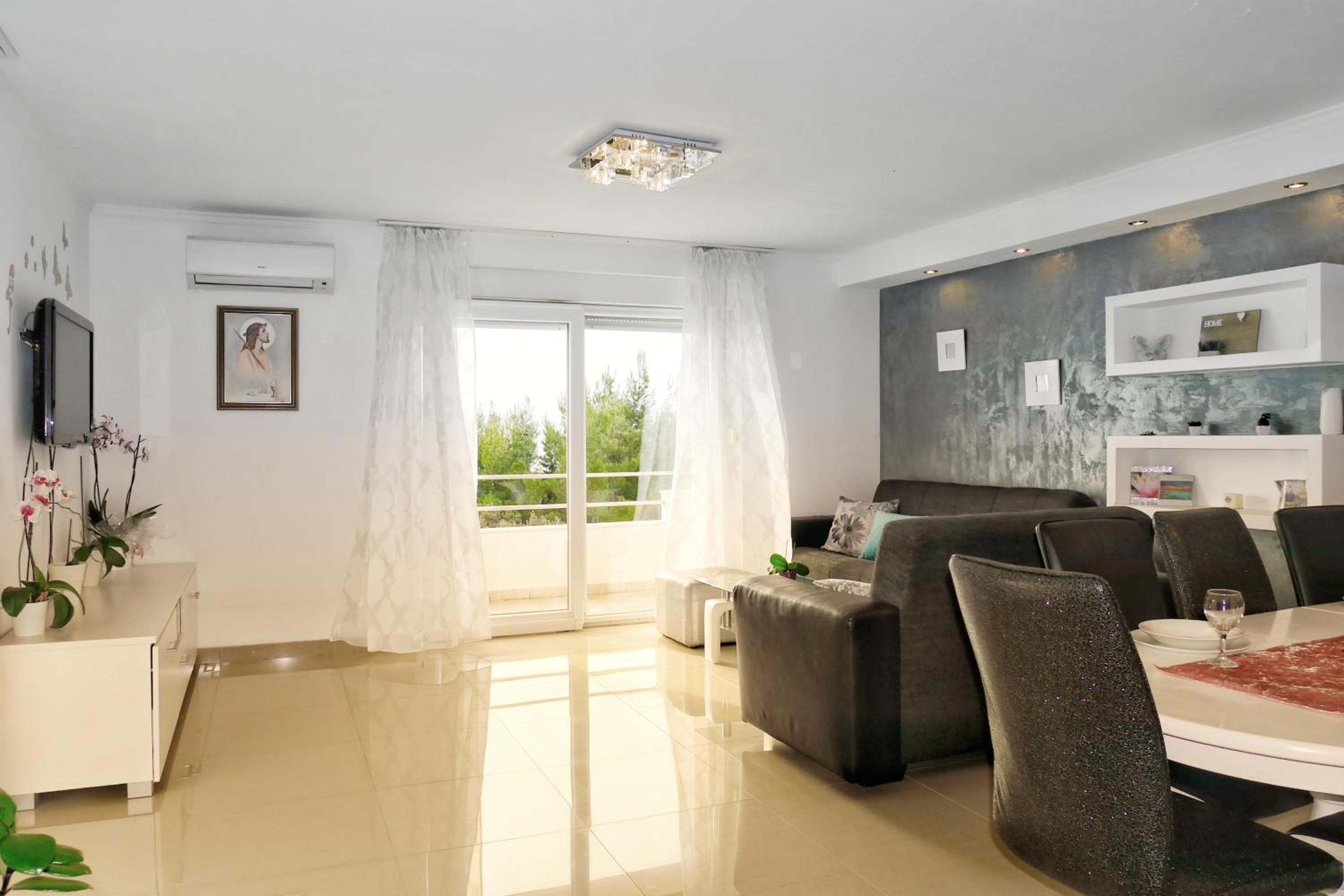 Apartment with Sea View photo 2