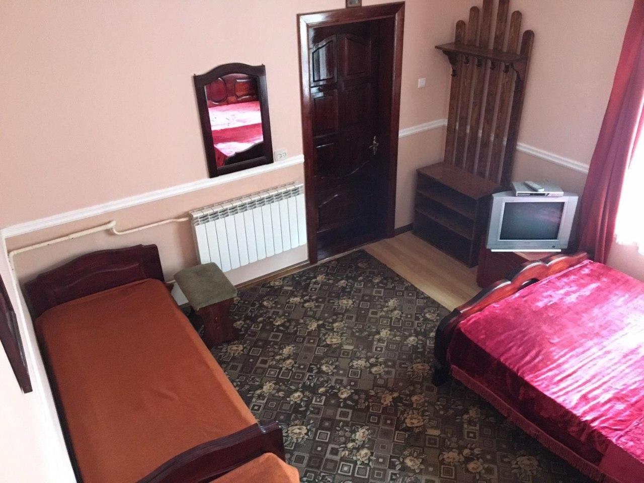 Economy Quadruple Room with Shared Bathroom photo 1