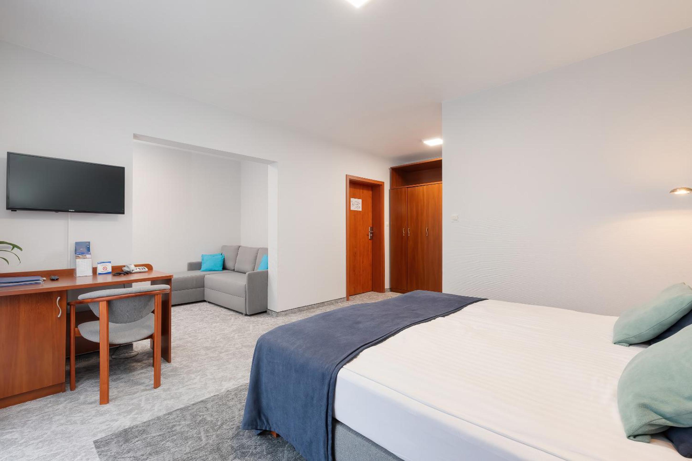 Deluxe Double or Twin Room with Balcony