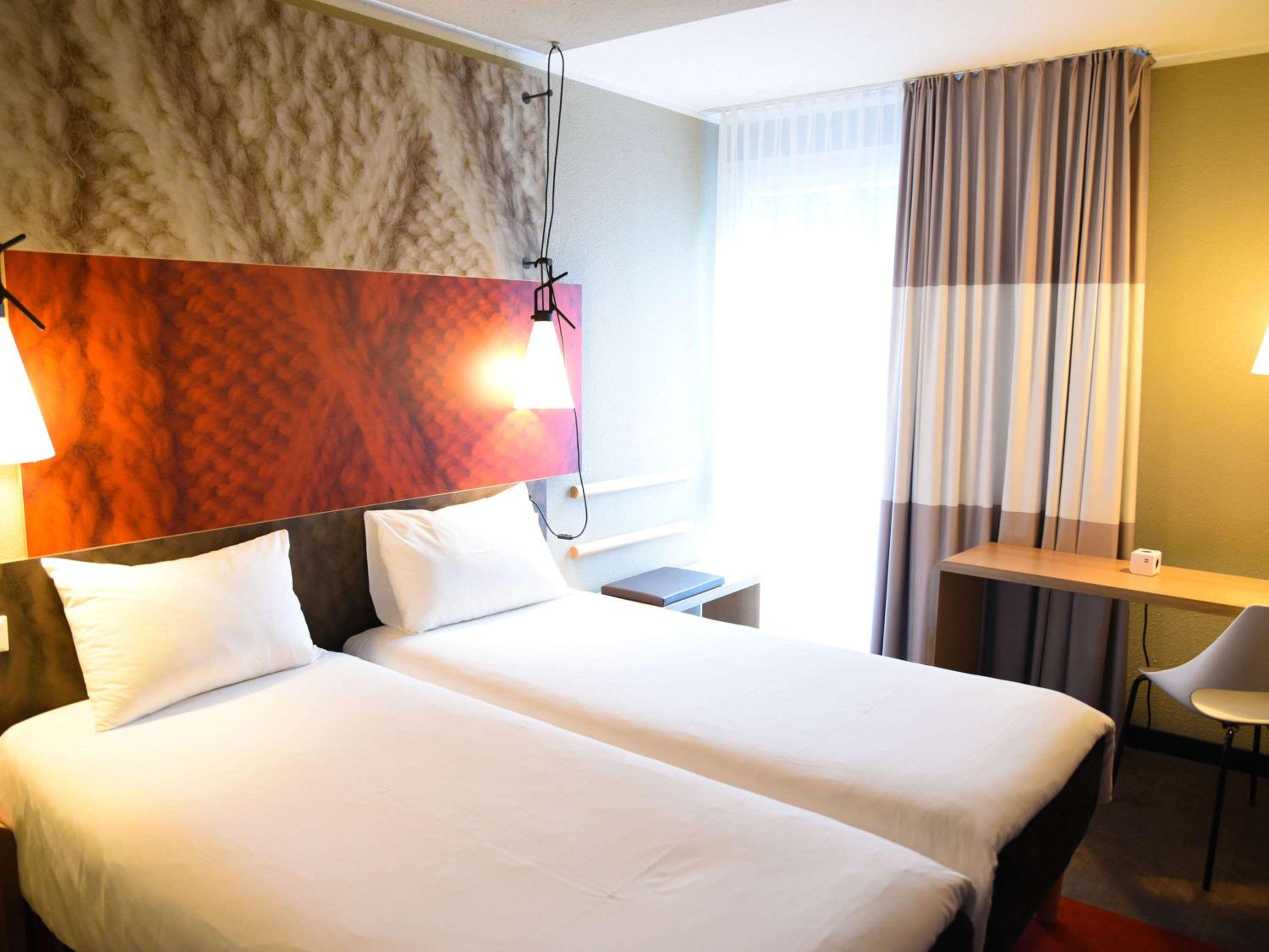 Twin Room - Photo 6