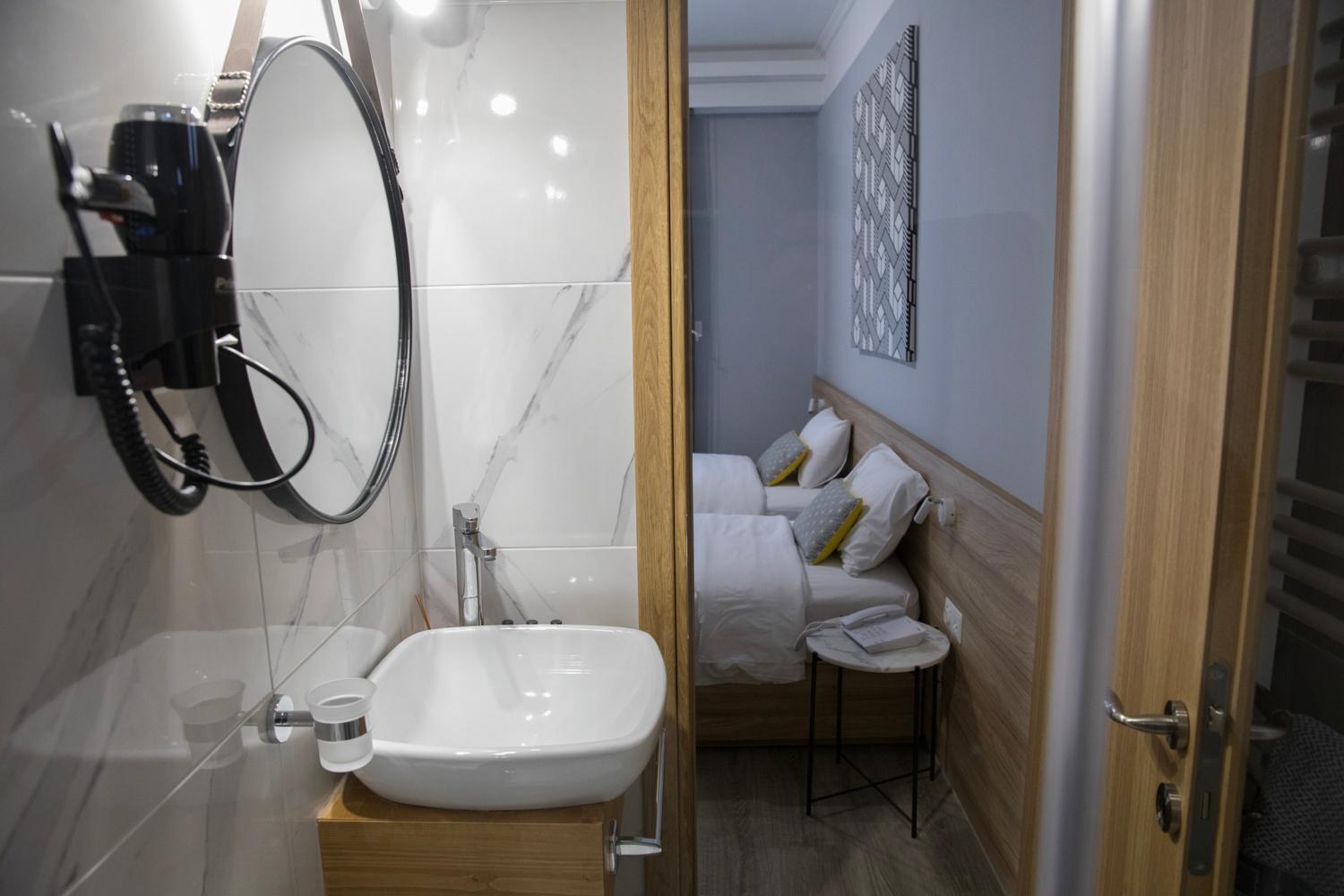 Standard Twin Room photo 3