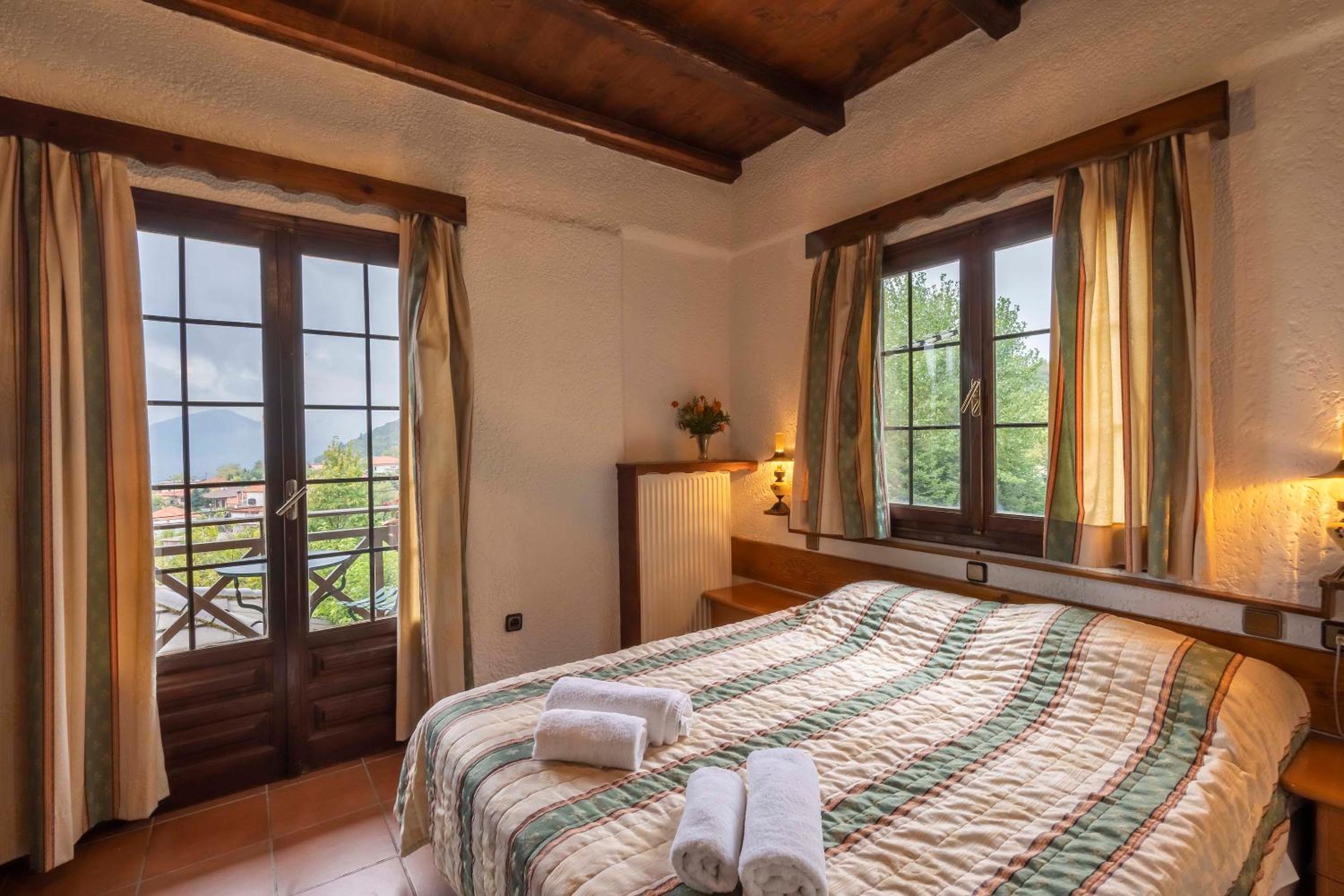 Double Room - Photo 3