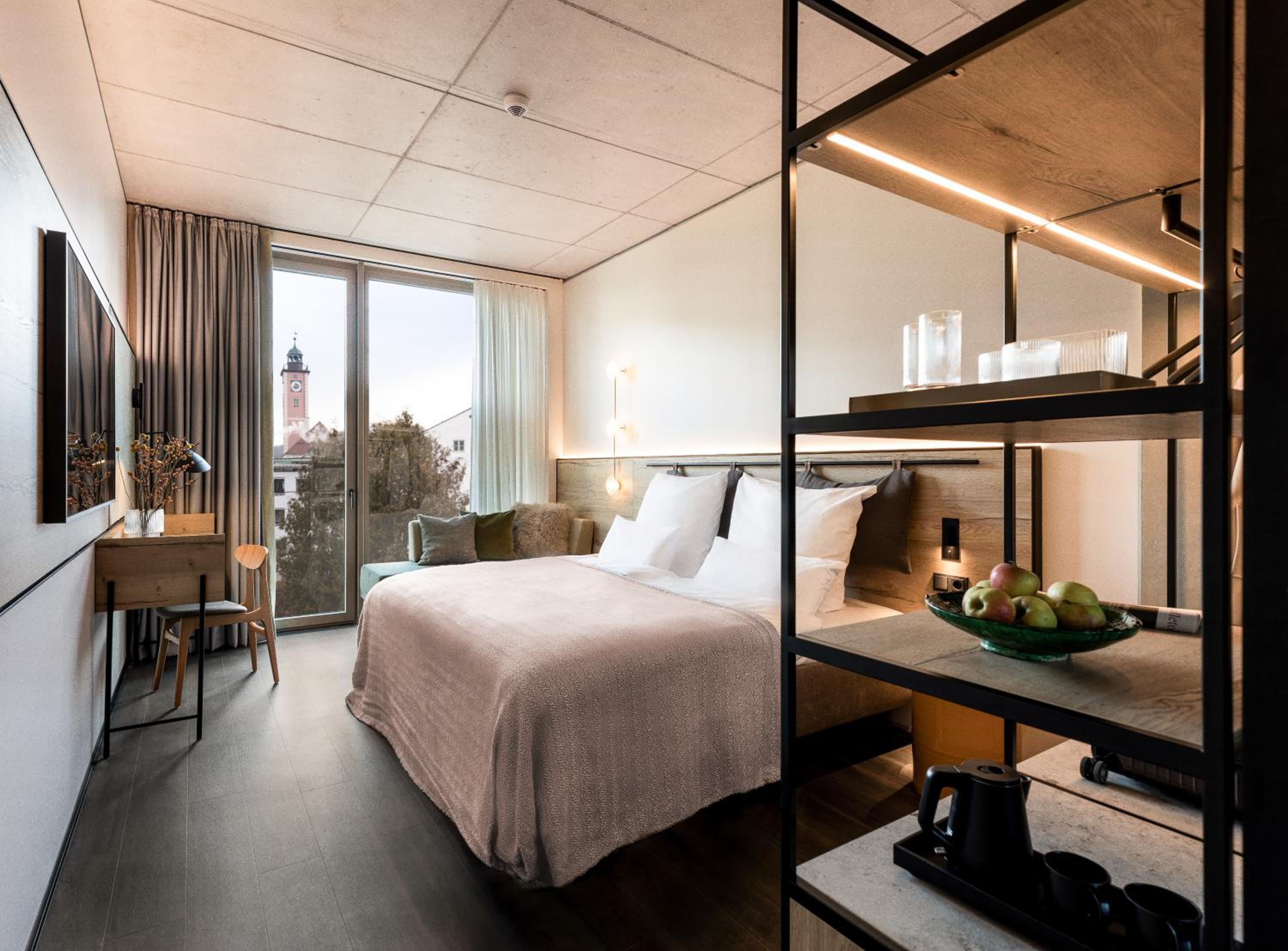 Standard Double Room - Photo 9