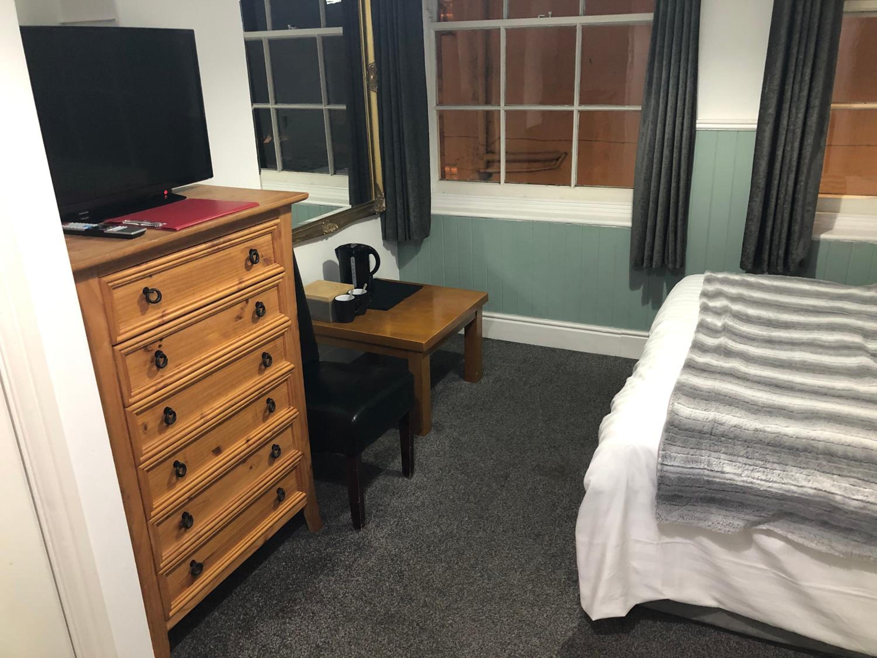 Deluxe King Room photo 2