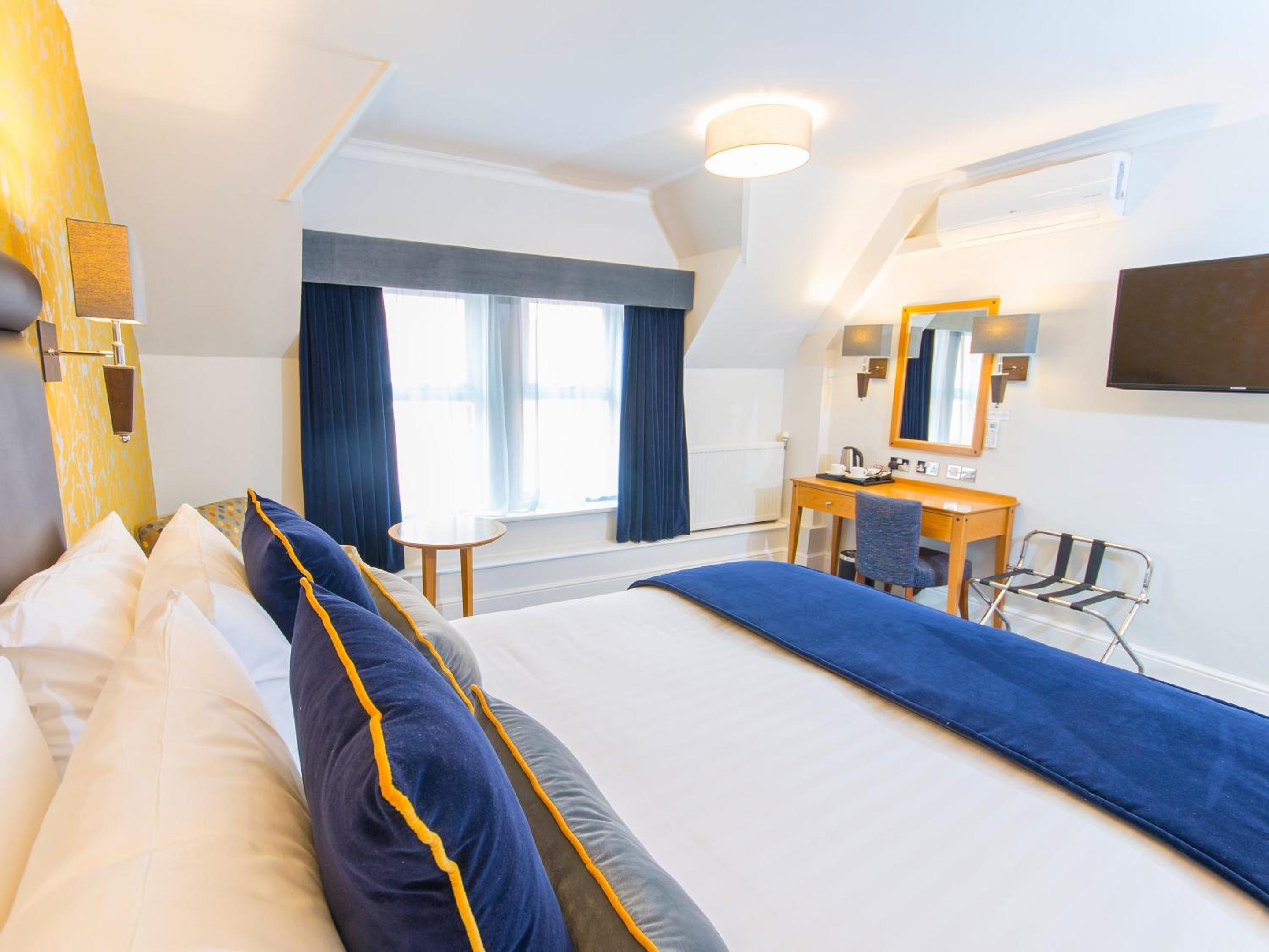 Superior Double or Twin Room with Air Conditioning - Photo 4
