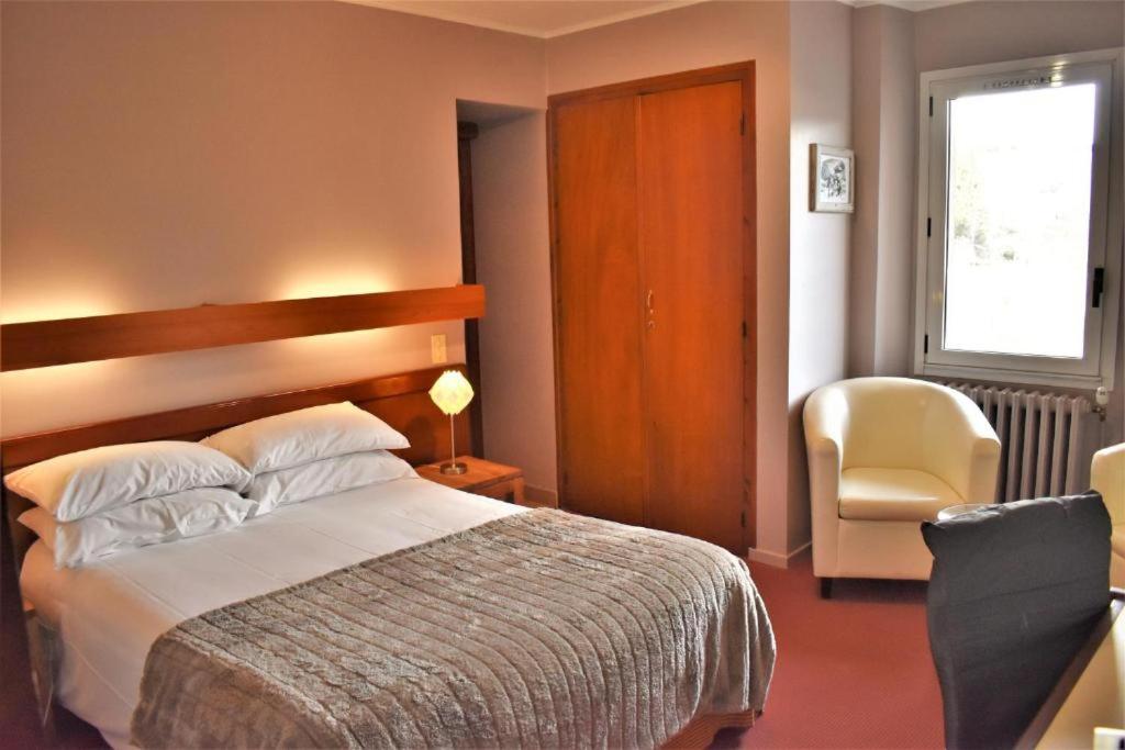 Standard Double Room photo 2
