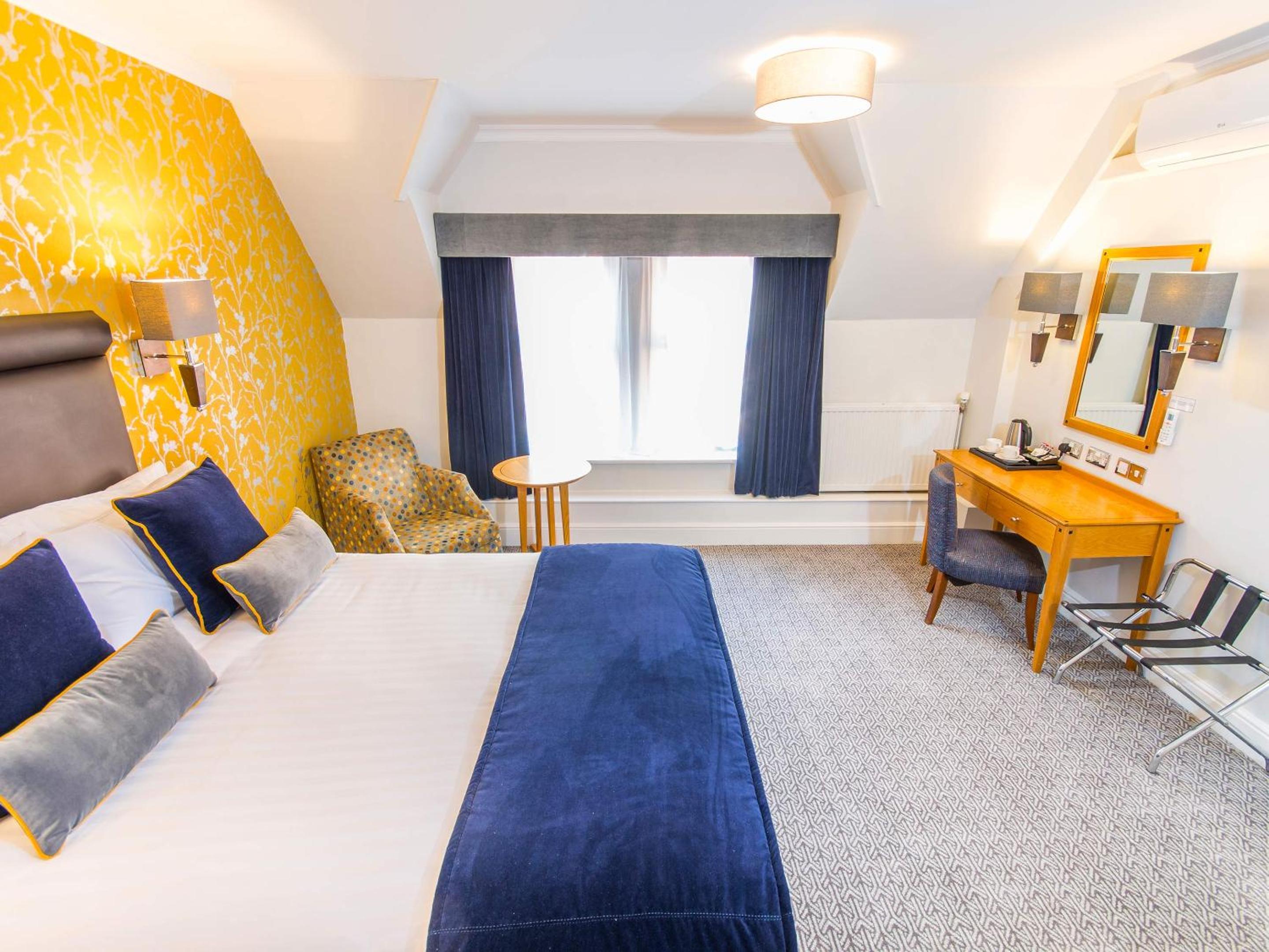 Superior Double or Twin Room with Air Conditioning - Photo 2