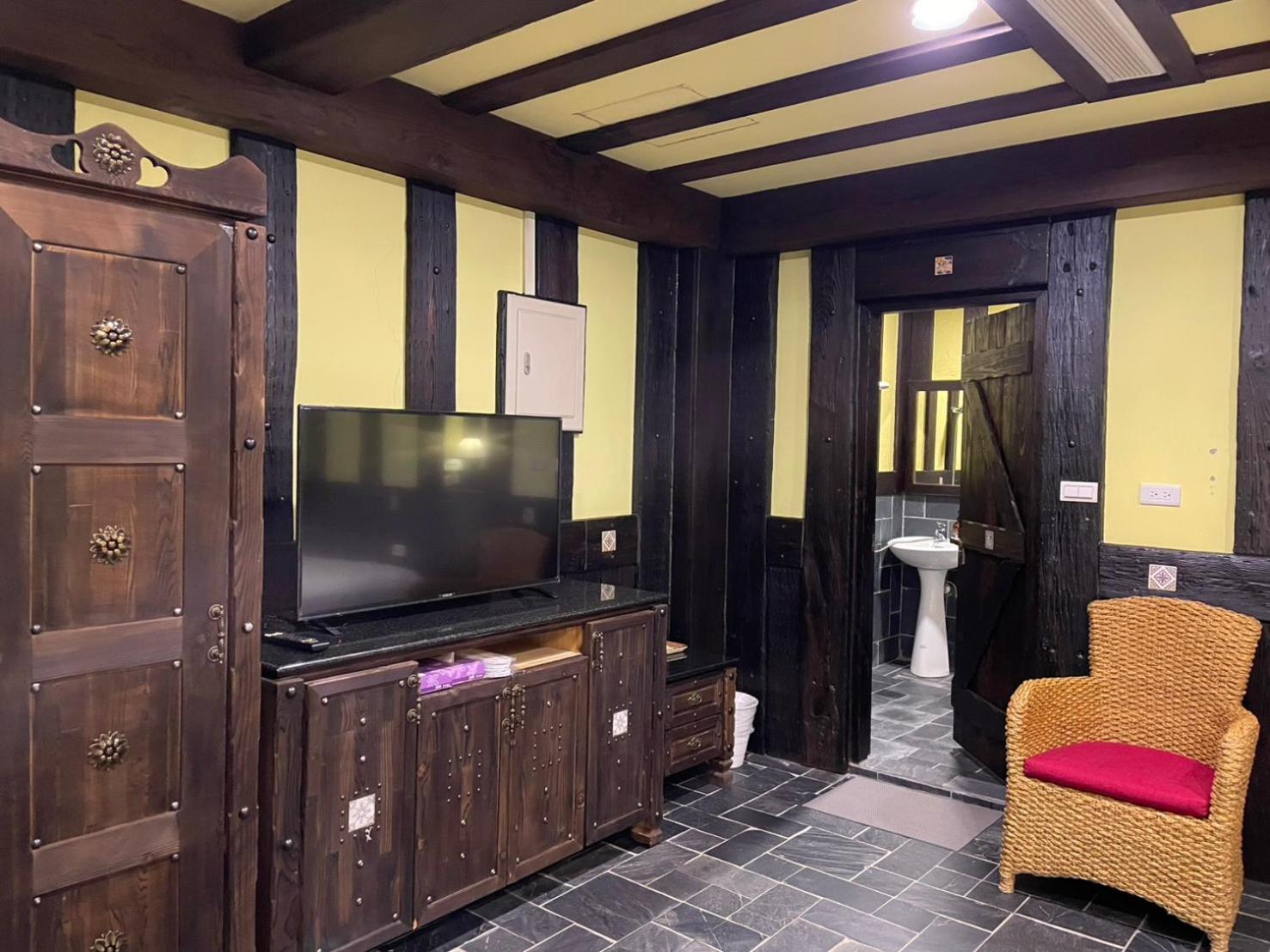 Economy Quadruple Room
