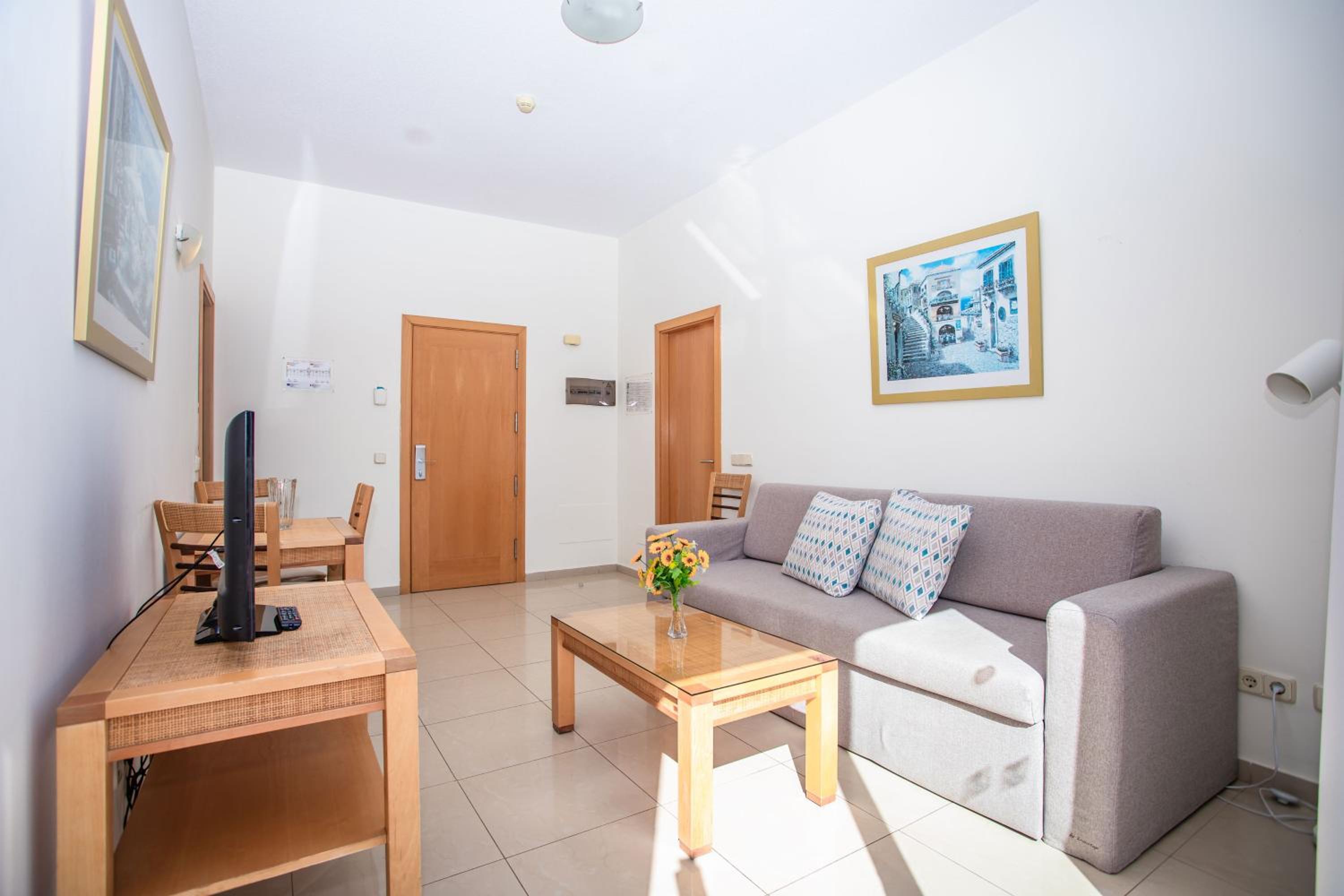 Royal Apartment - Photo 3