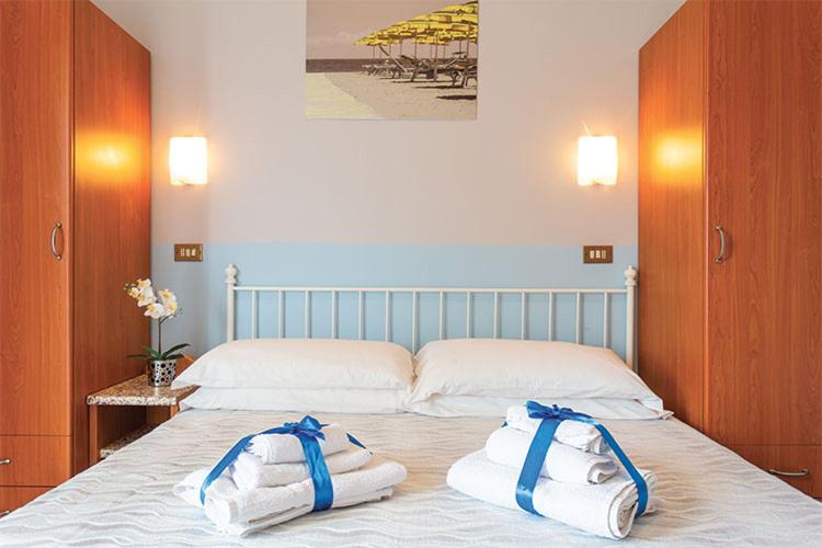 Small Double Room - Photo 2