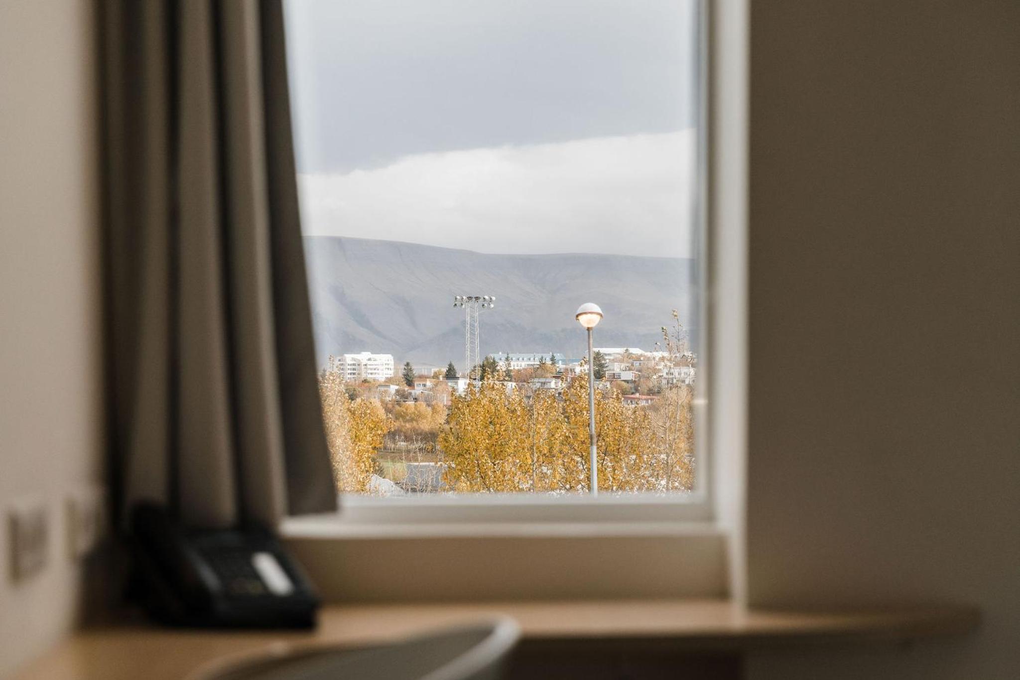 Double or Twin Room with Mountain View photo 3