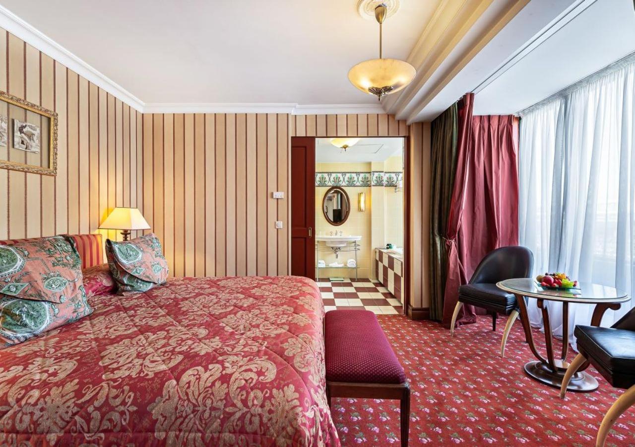 Deluxe Apartment with Terrace