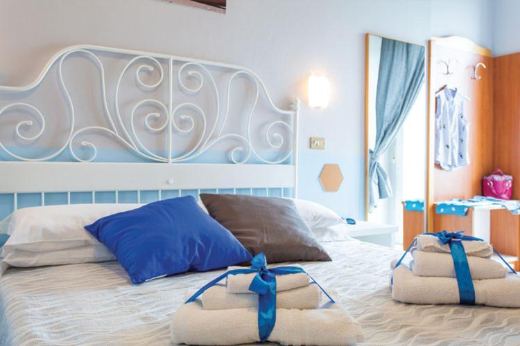 Small Double Room - Photo 4