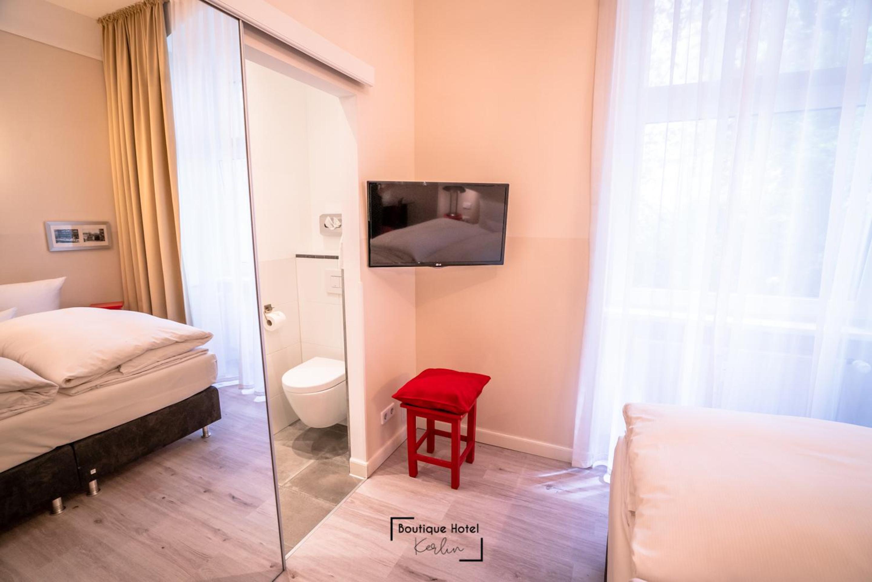 Standard Double or Twin Room photo 2